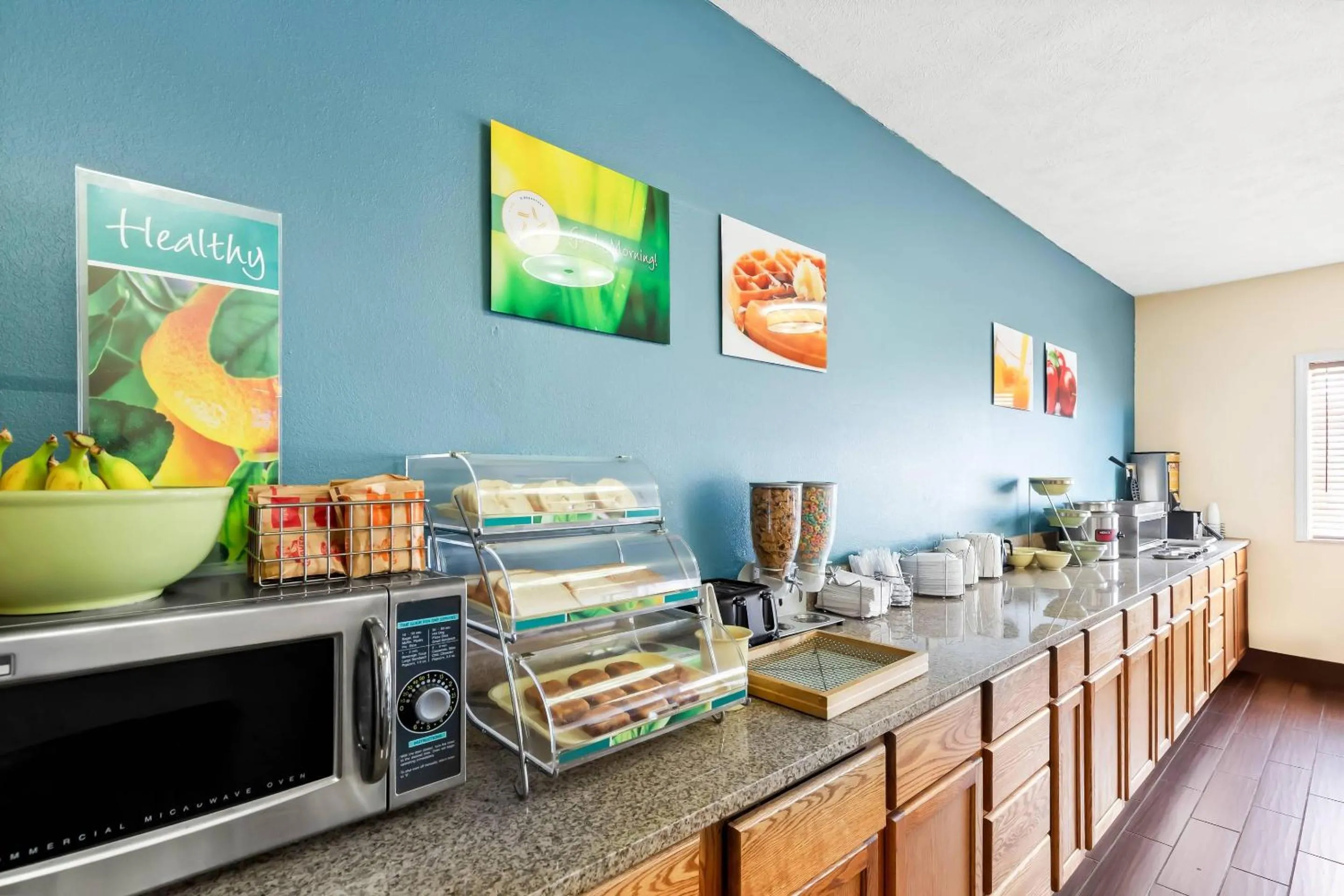 Breakfast in Quality Inn & Suites Springfield Southwest near I-72