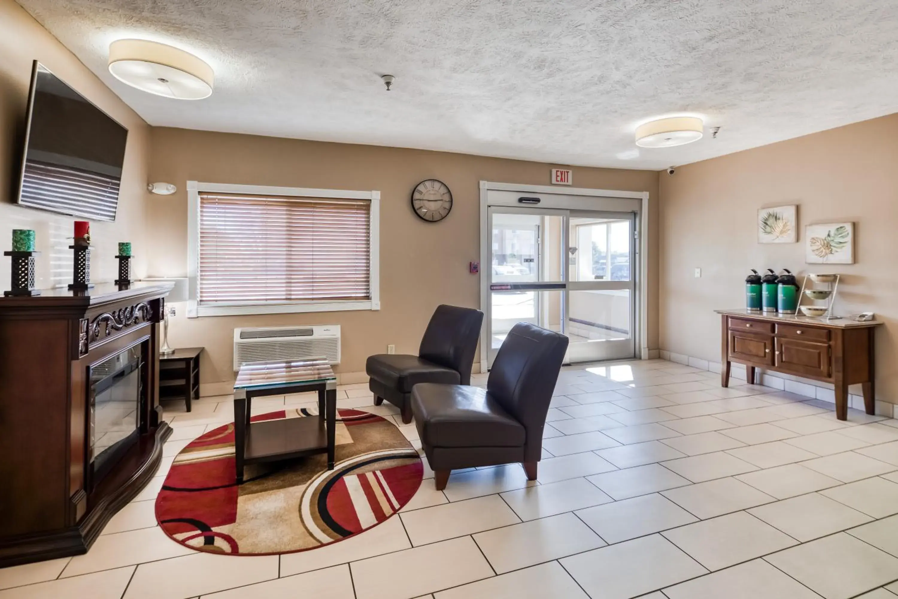 Lobby or reception in Quality Inn & Suites Springfield Southwest near I-72 Lobby or reception in Quality Inn & Suites Springfield Southwest near I-72