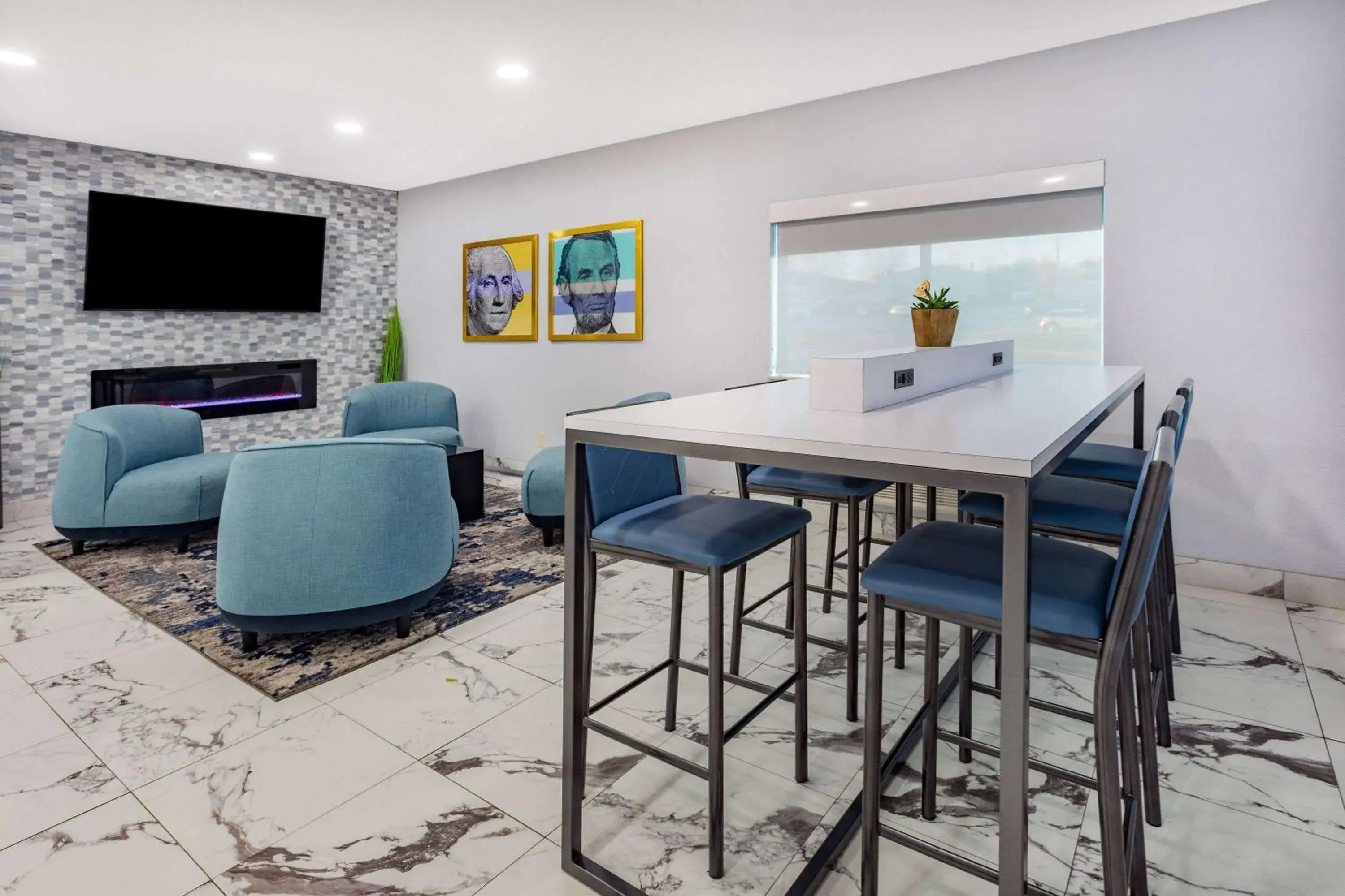 Lobby or reception in AmericInn by Wyndham Quincy Lobby or reception in AmericInn by Wyndham Quincy