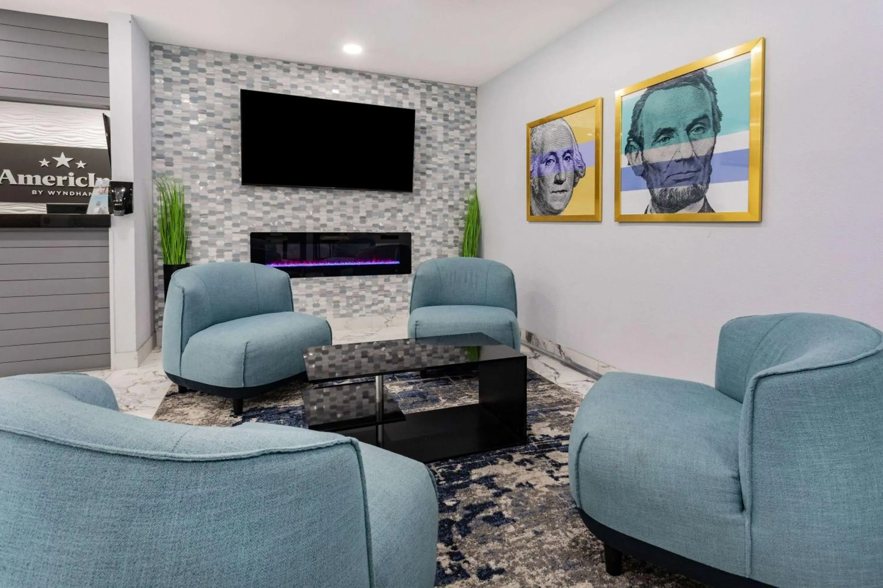 Lobby or reception in AmericInn by Wyndham Quincy Lobby or reception in AmericInn by Wyndham Quincy