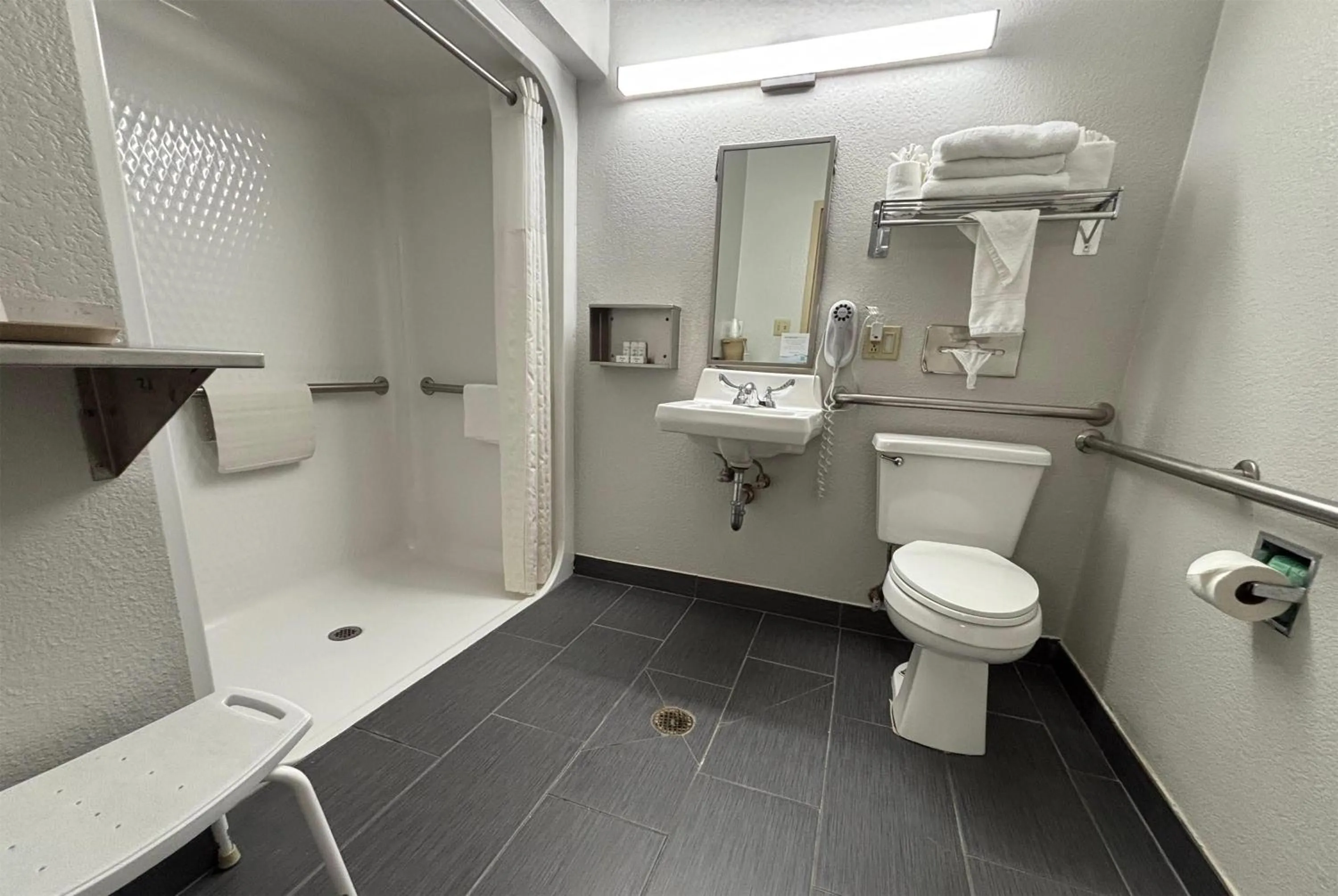 Bathroom in Baymont by Wyndham Marion