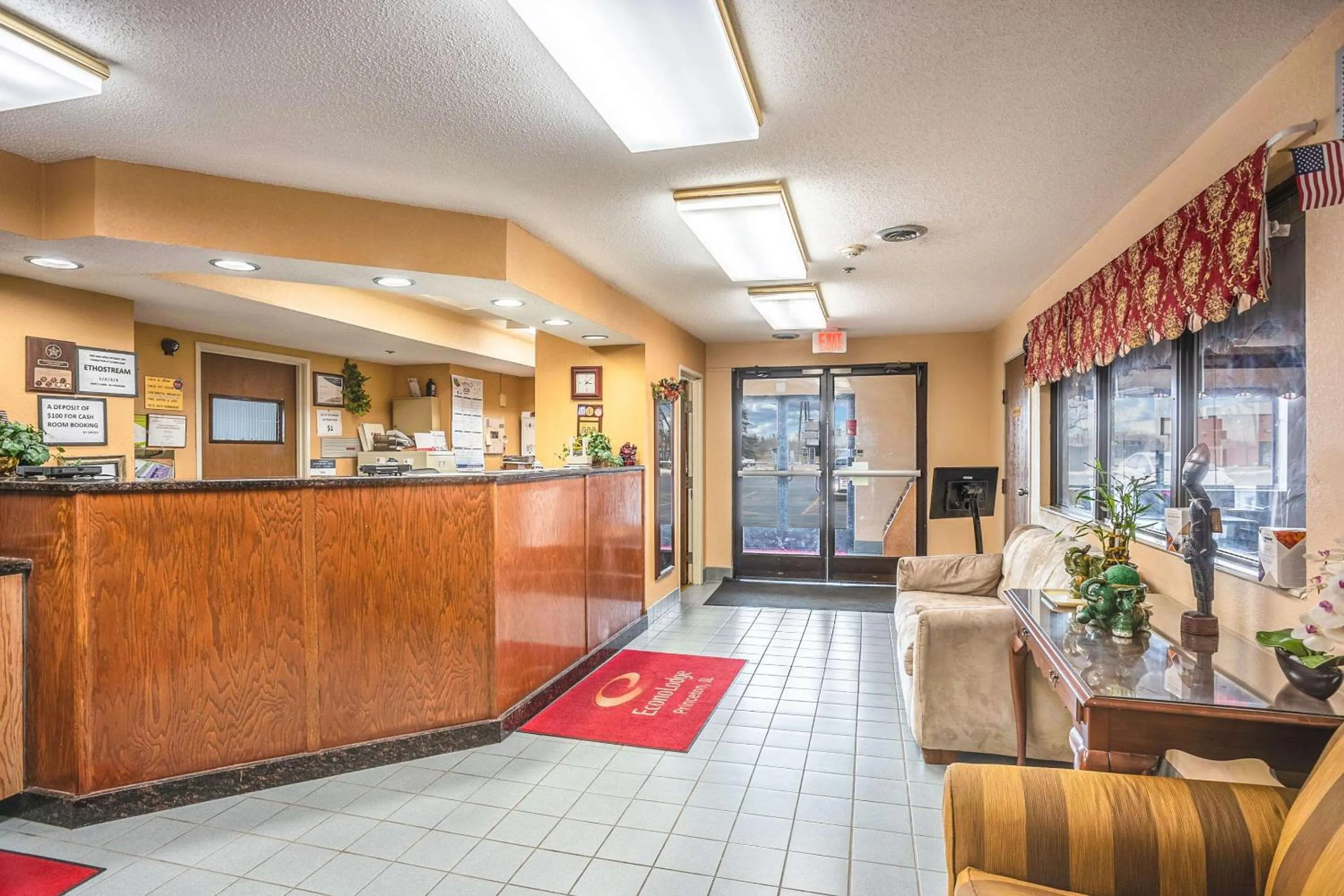 Lobby or reception in Econo Lodge Princeton