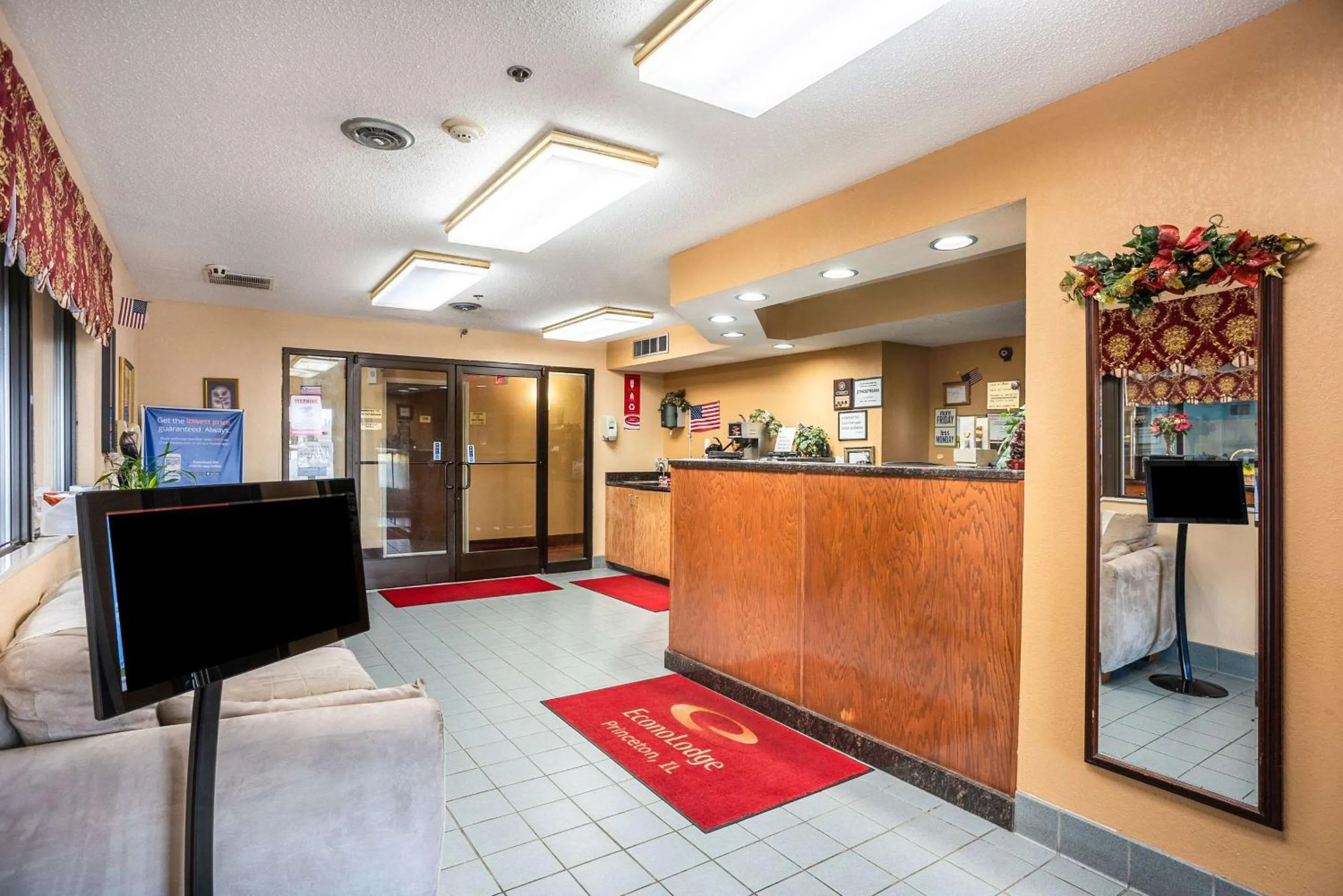 Lobby or reception in Econo Lodge Princeton
