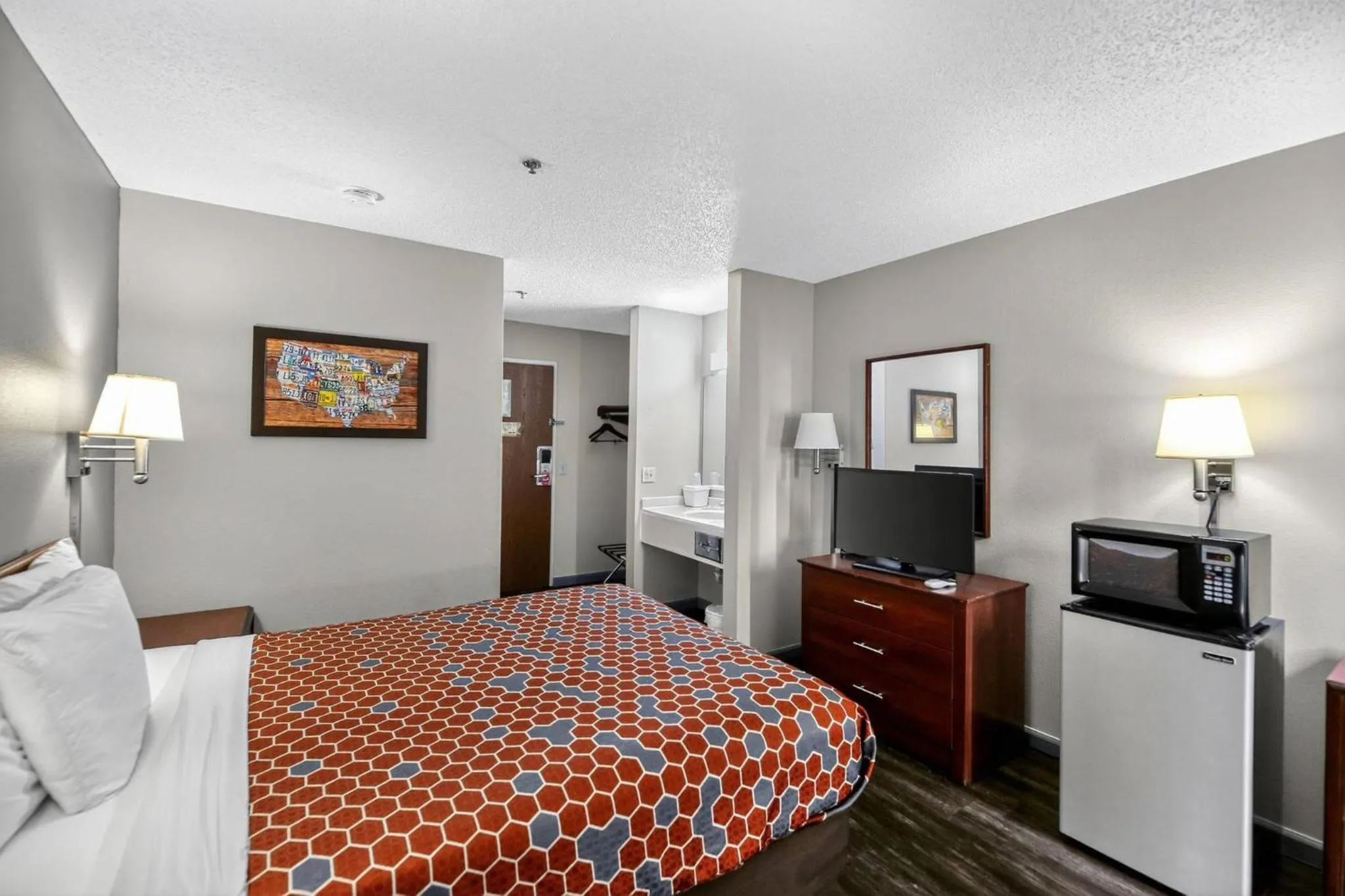 Bedroom, Bed in Econo Lodge Princeton