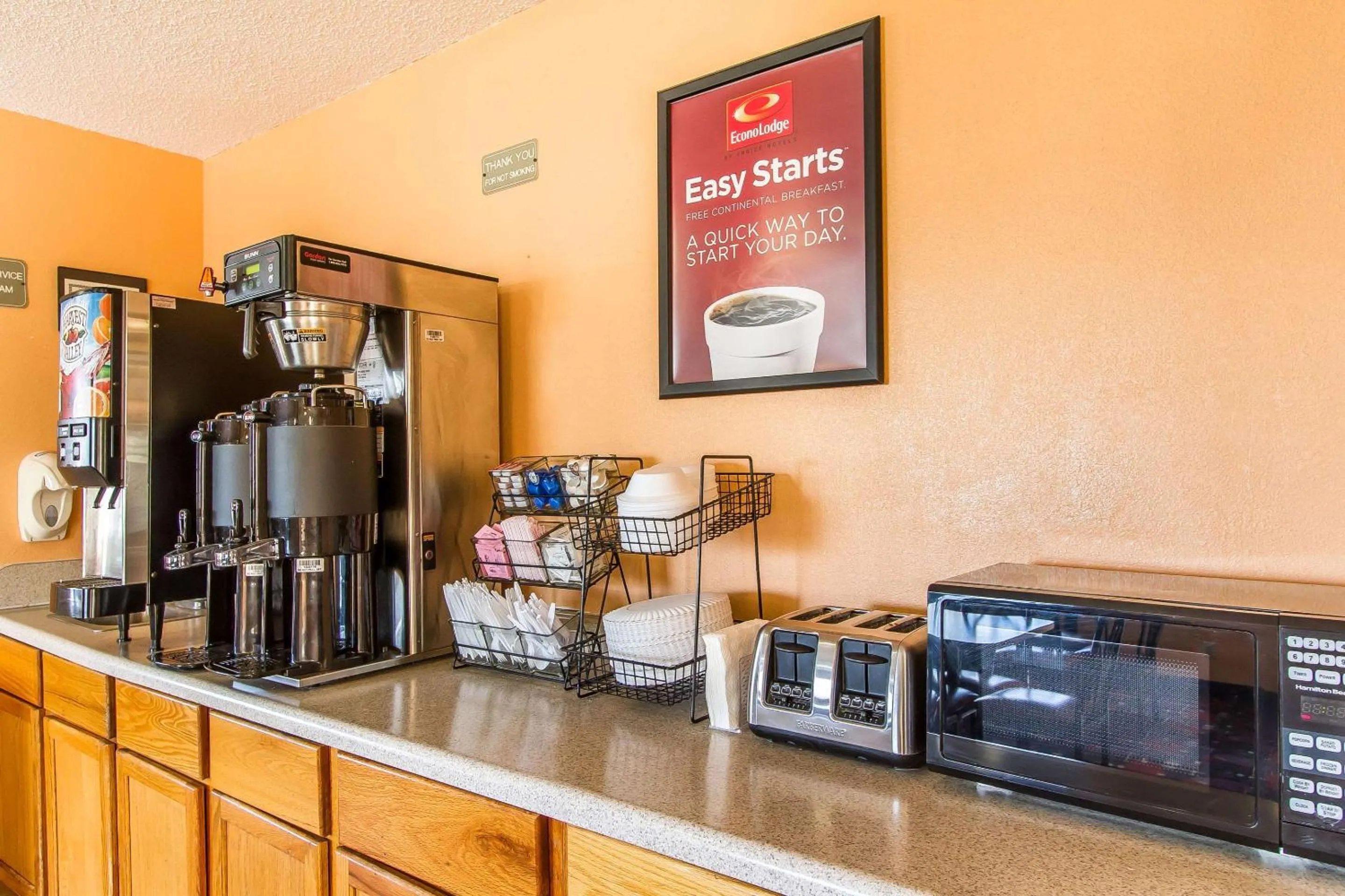 Restaurant/places to eat in Econo Lodge Inn & Suites Pekin - Peoria Area