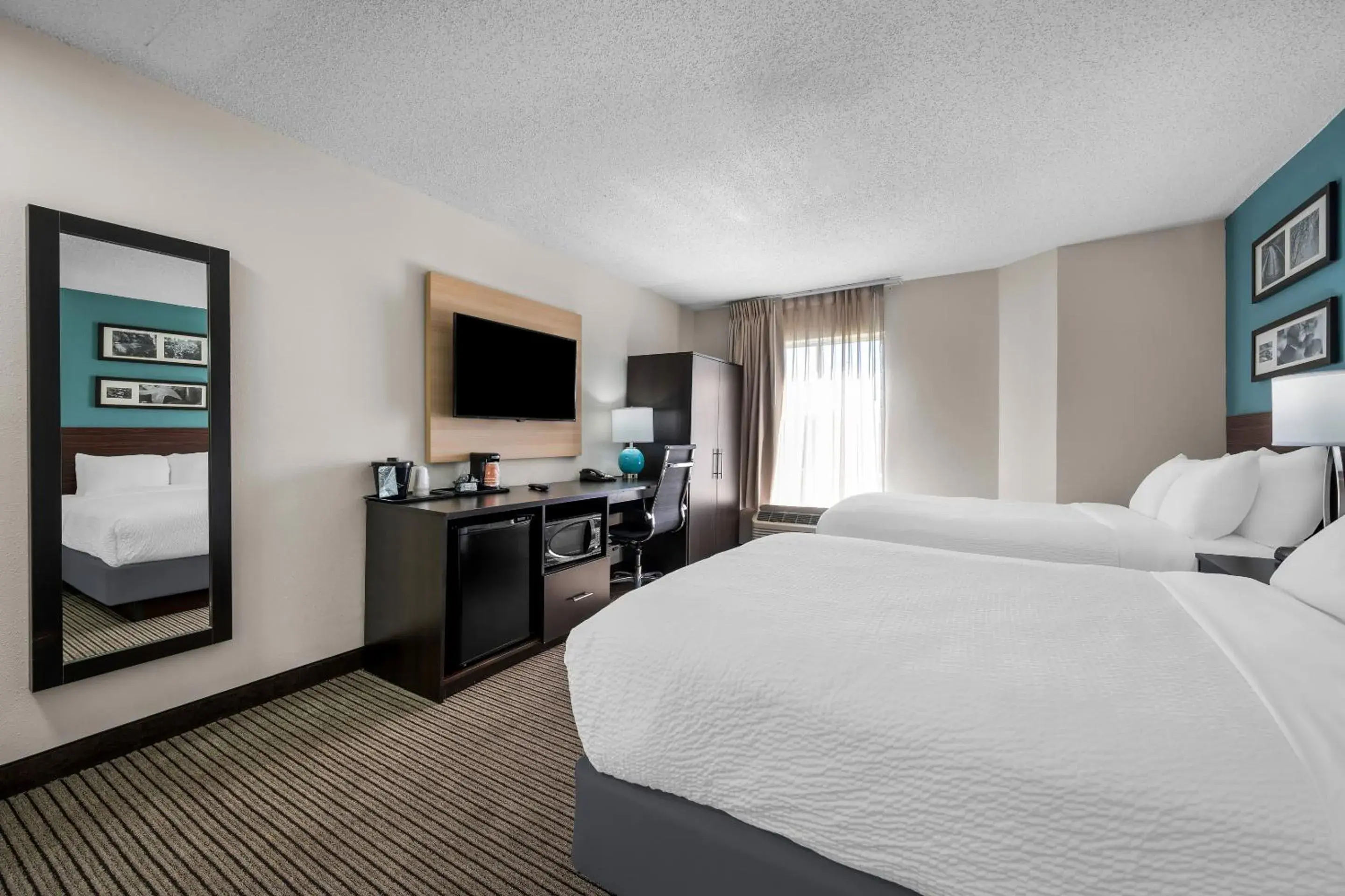 Double Room with Two Double Beds - Non-Smoking in Sleep Inn Springfield West Double Room with Two Double Beds - Non-Smoking in Sleep Inn Springfield West