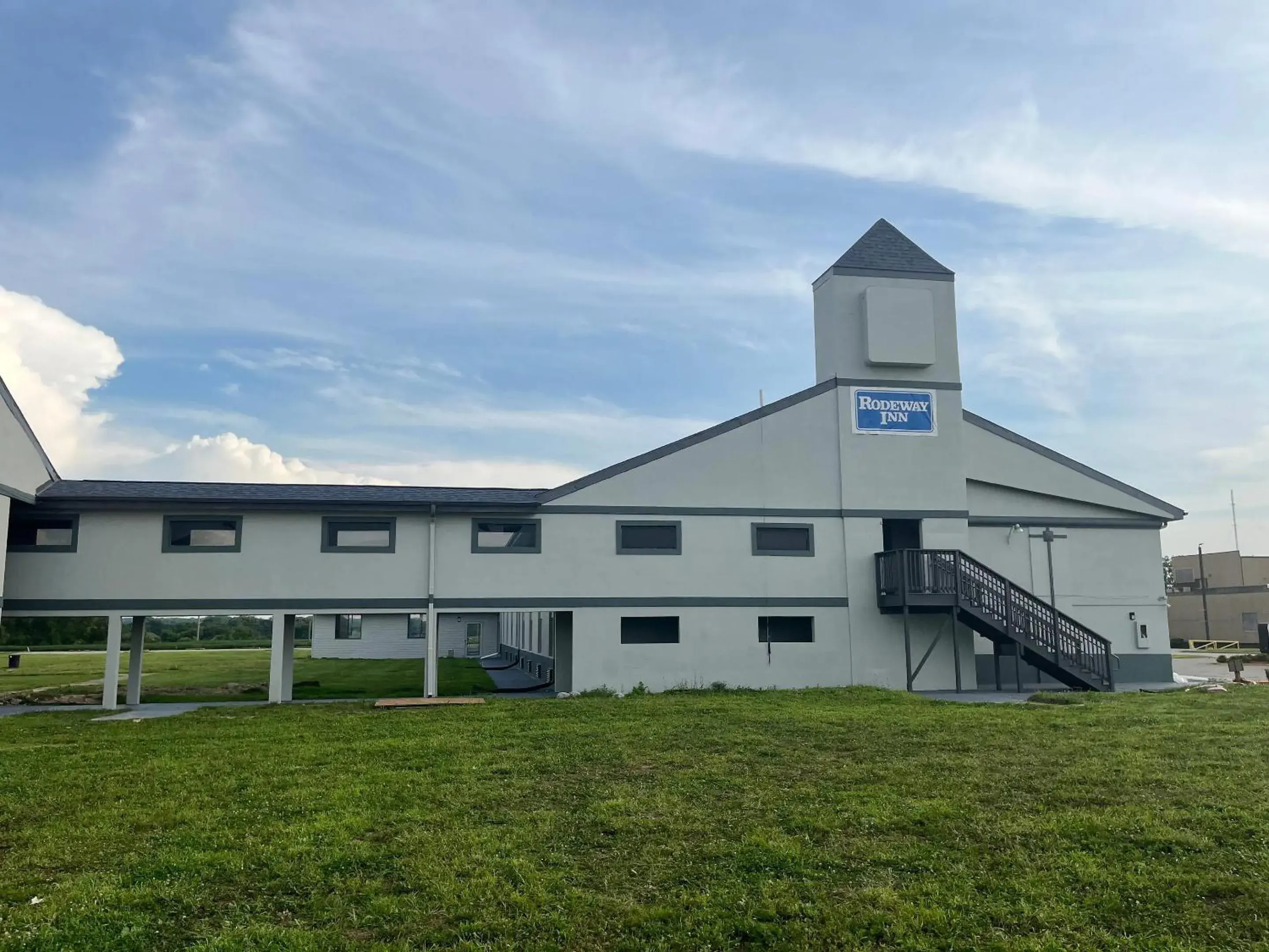 Property building in Rodeway Inn Property building in Rodeway Inn