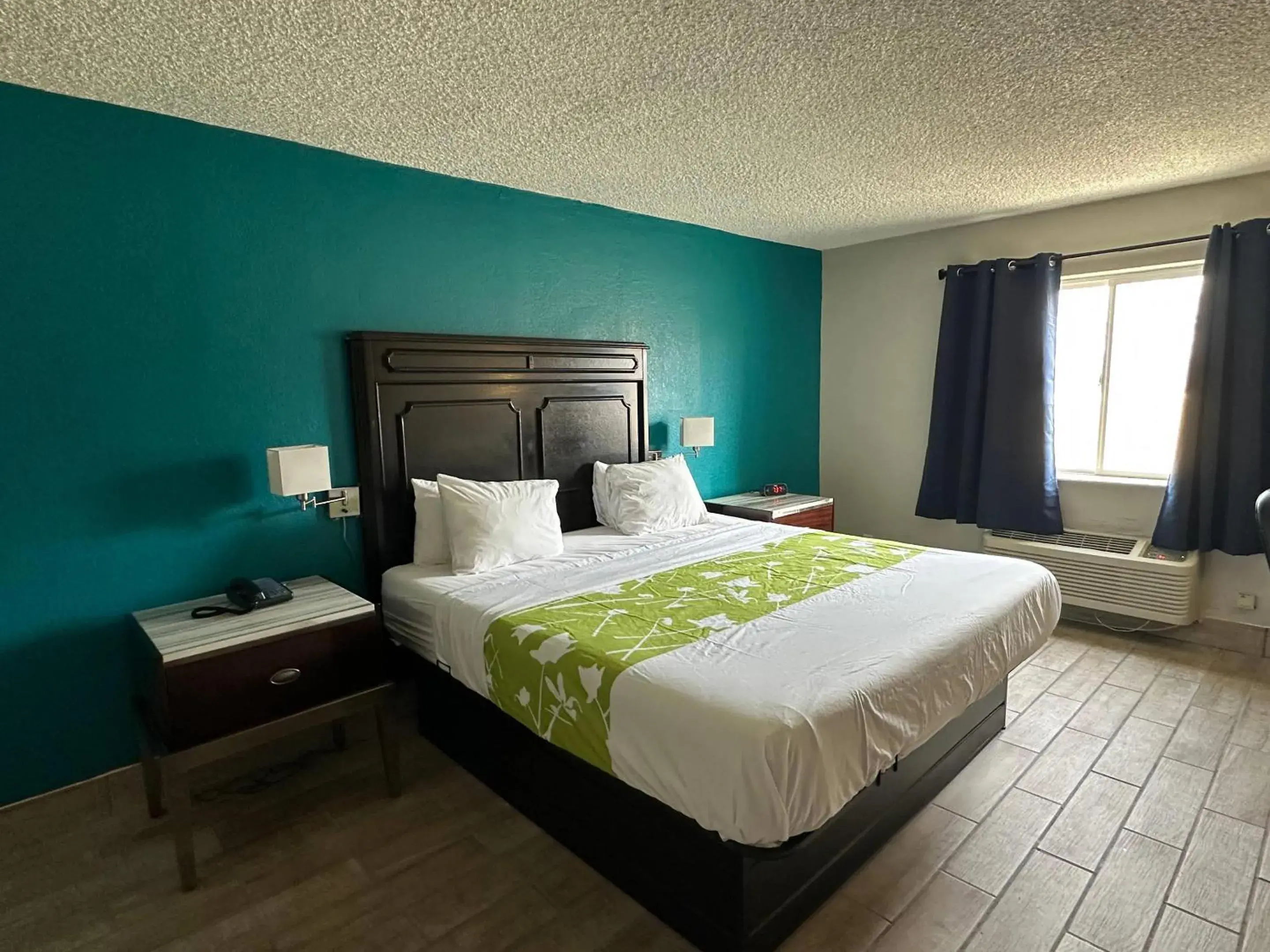 Bedroom, Bed in Rodeway Inn Bedroom, Bed in Rodeway Inn