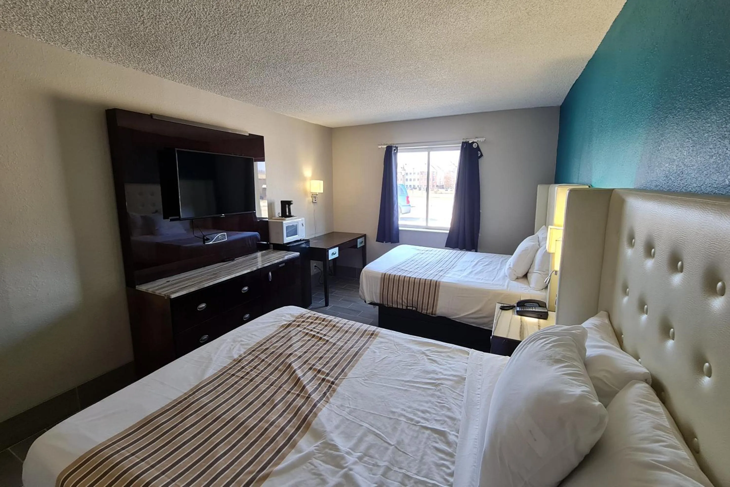 Bedroom, Bed in Rodeway Inn