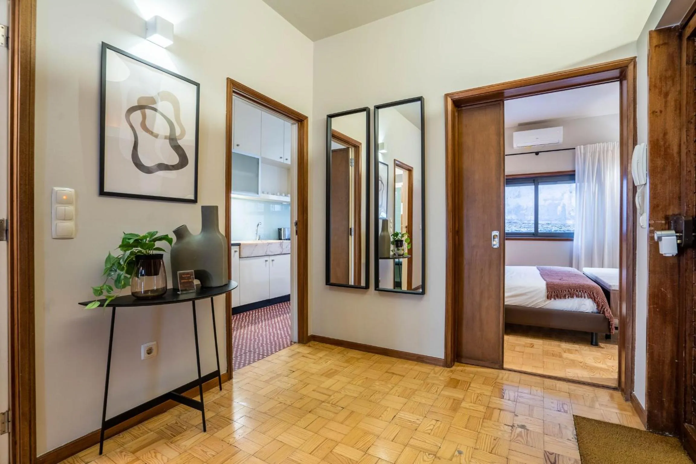 Bed in Firmeza388 Charming Flats - Comfort & Privacy with 2 Bedrooms