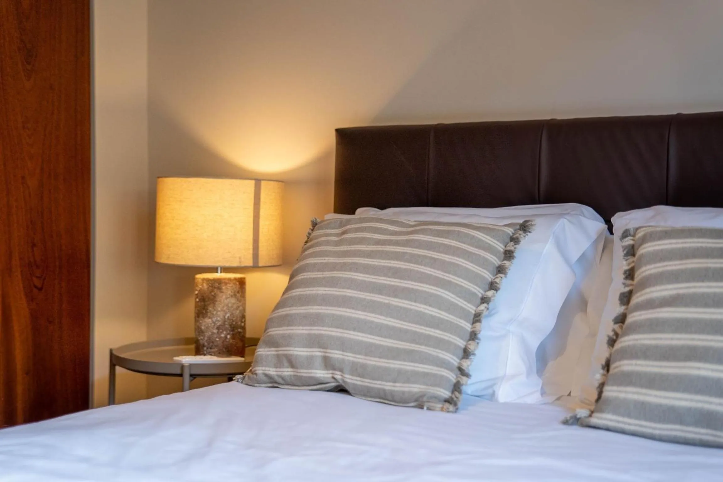 Bed in Firmeza388 Charming Flats - Comfort & Privacy with 2 Bedrooms