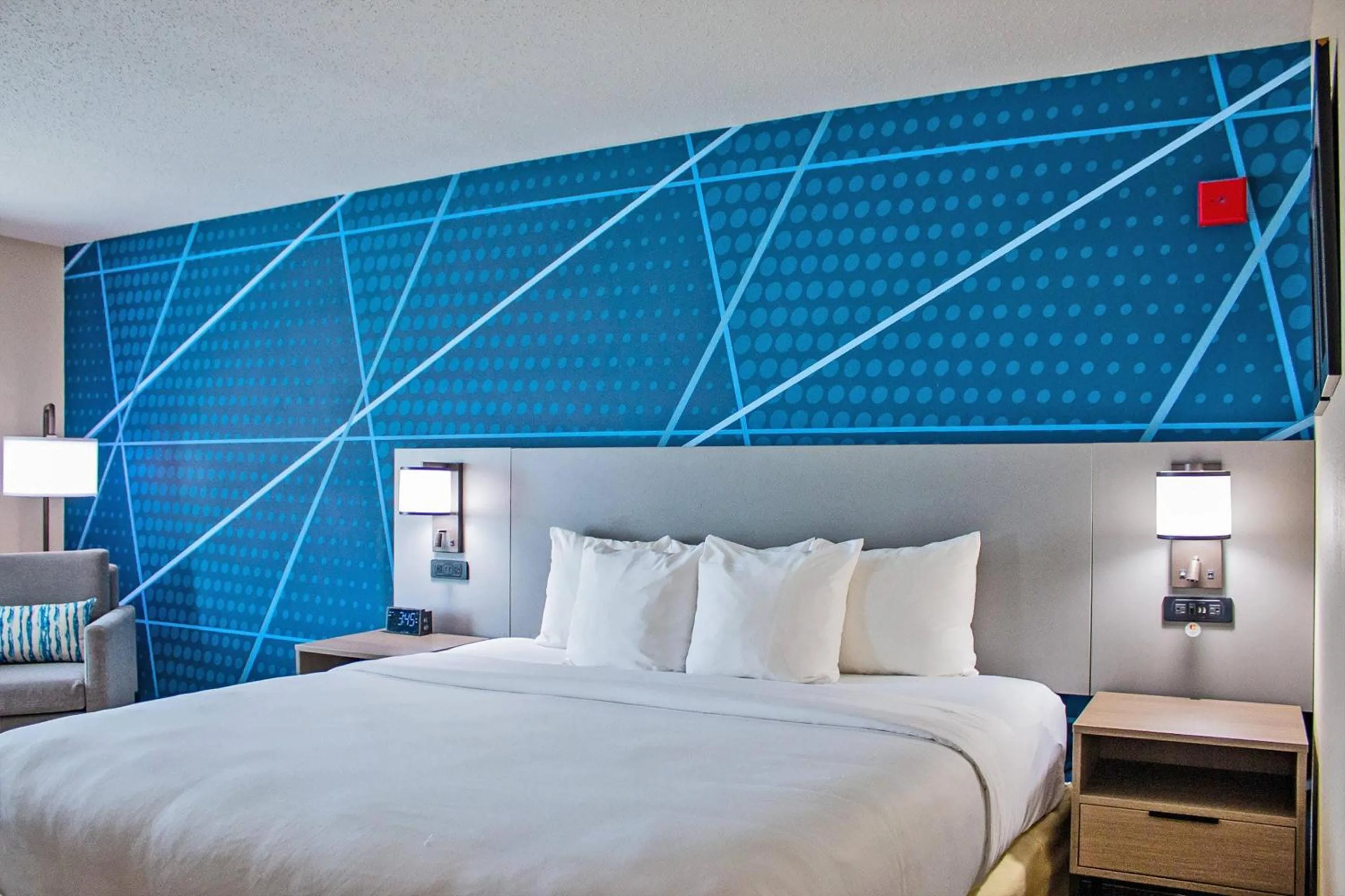 Bedroom, Bed in Comfort Inn & Suites Geneva- West Chicago