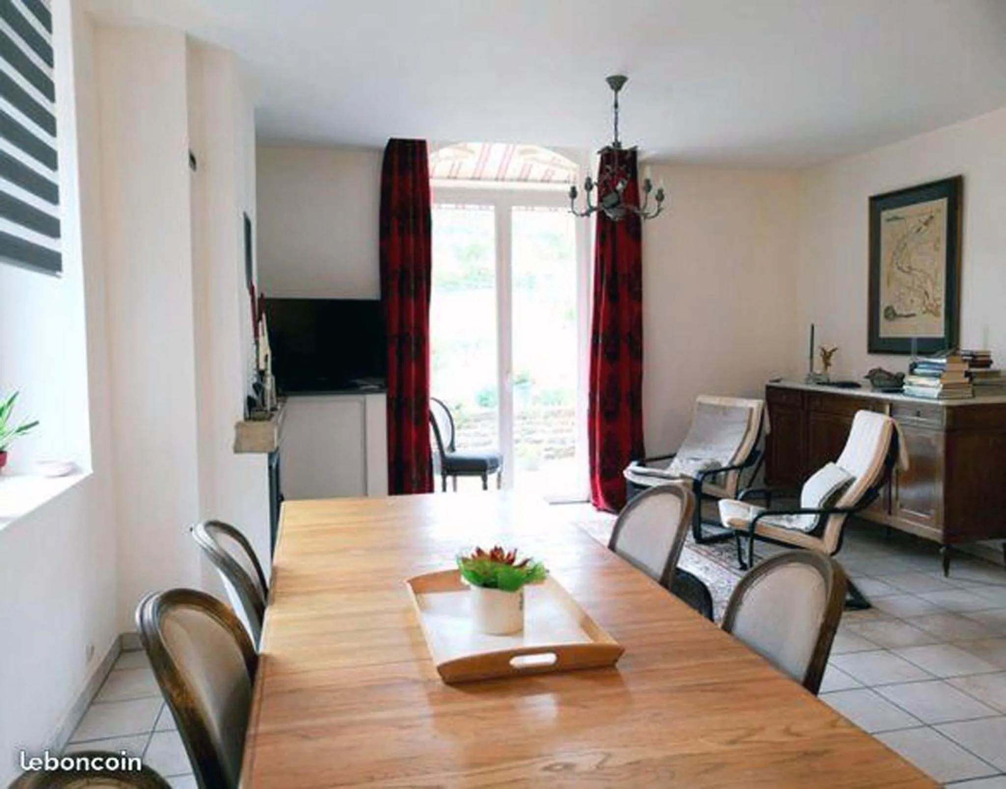 Breakfast in LA PROVIDENCE, chambres d'hôtes