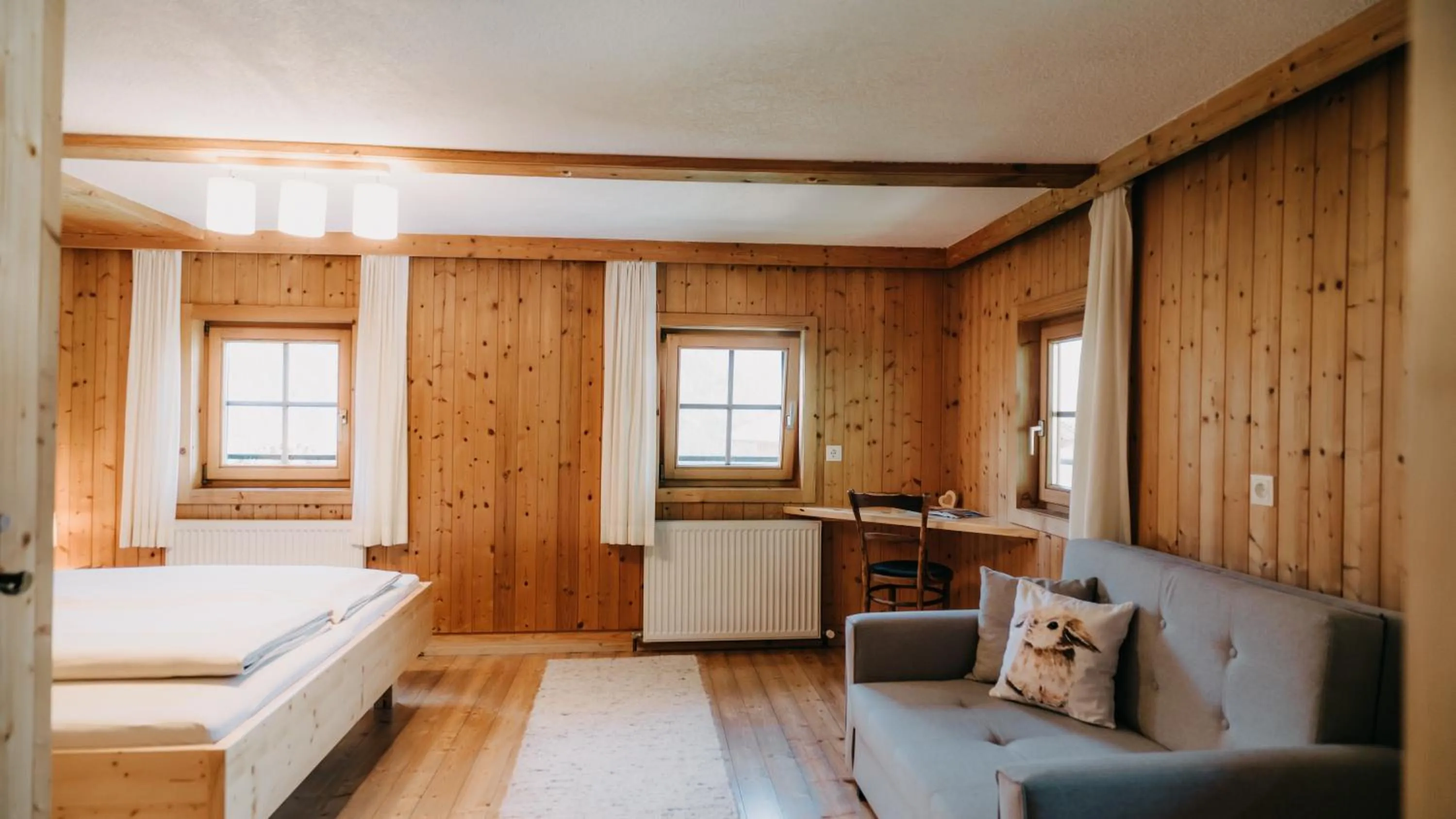 Photo of the whole room, Bed in Ferienhaus Innerkienzerhof - Urlaub am Bauernhof