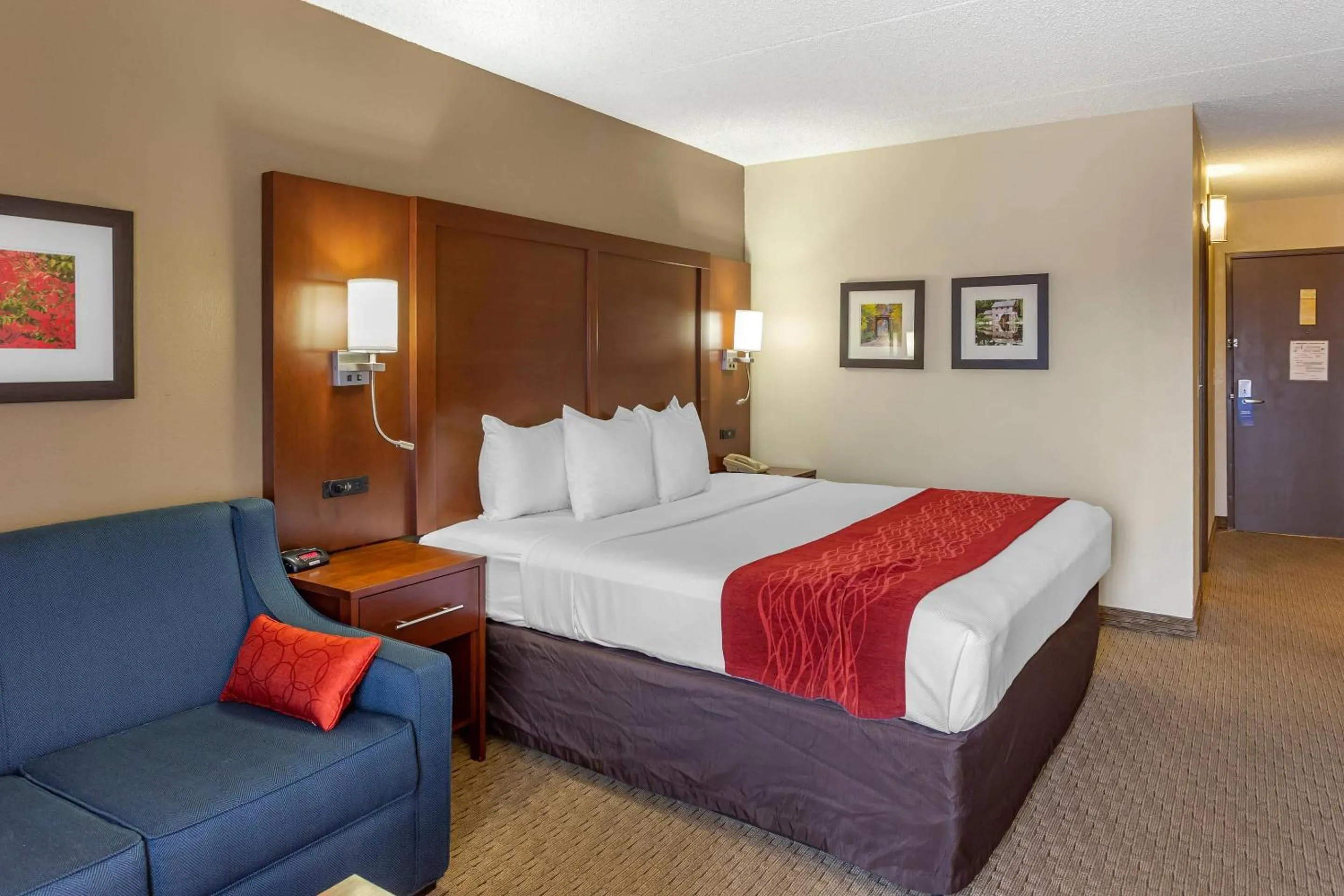Bedroom in Comfort Inn & Suites Rochelle - DeKalb