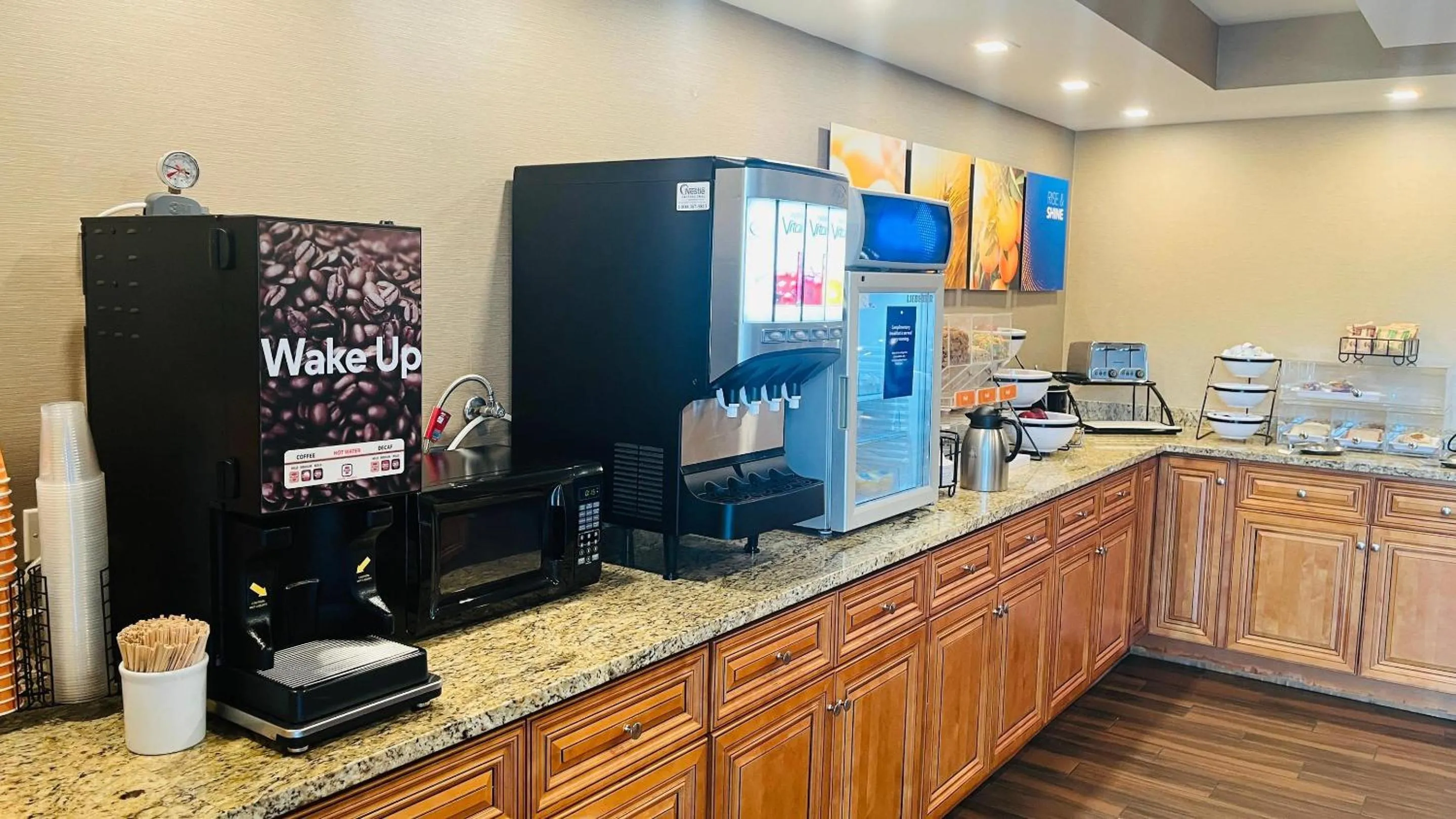 Breakfast in Comfort Inn & Suites Rochelle - DeKalb