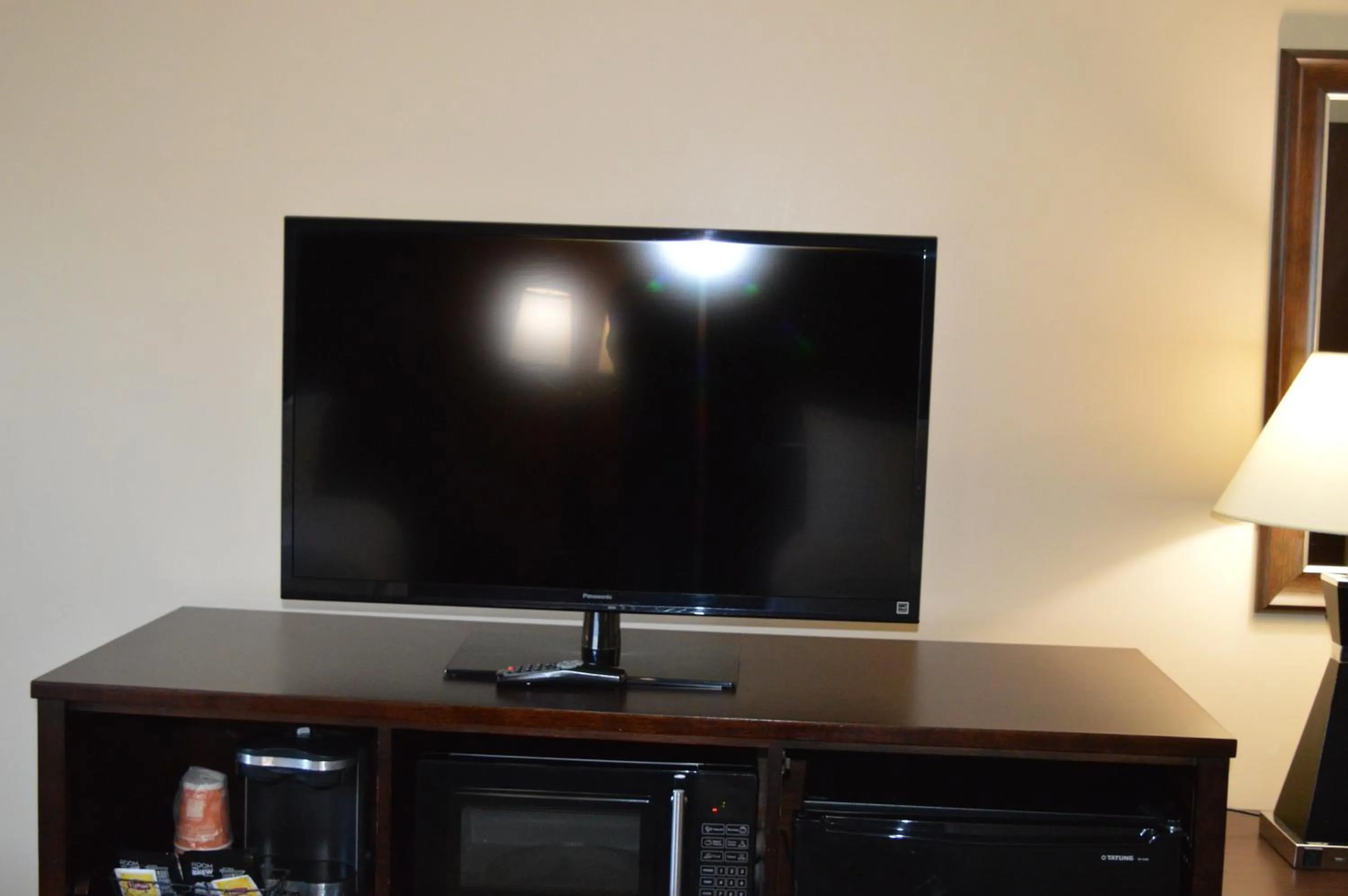 TV and multimedia in Quality Inn O'Hare Airport