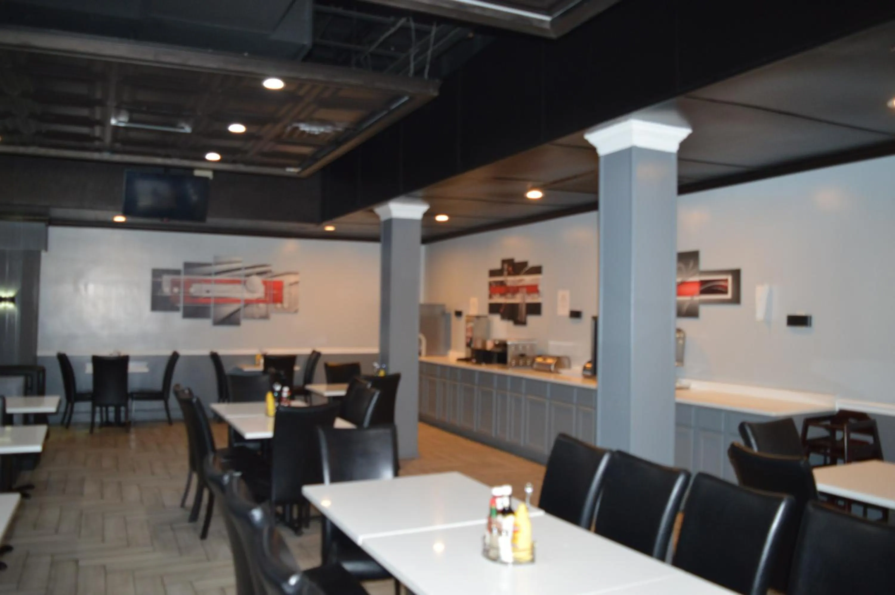 Breakfast in Quality Inn O'Hare Airport