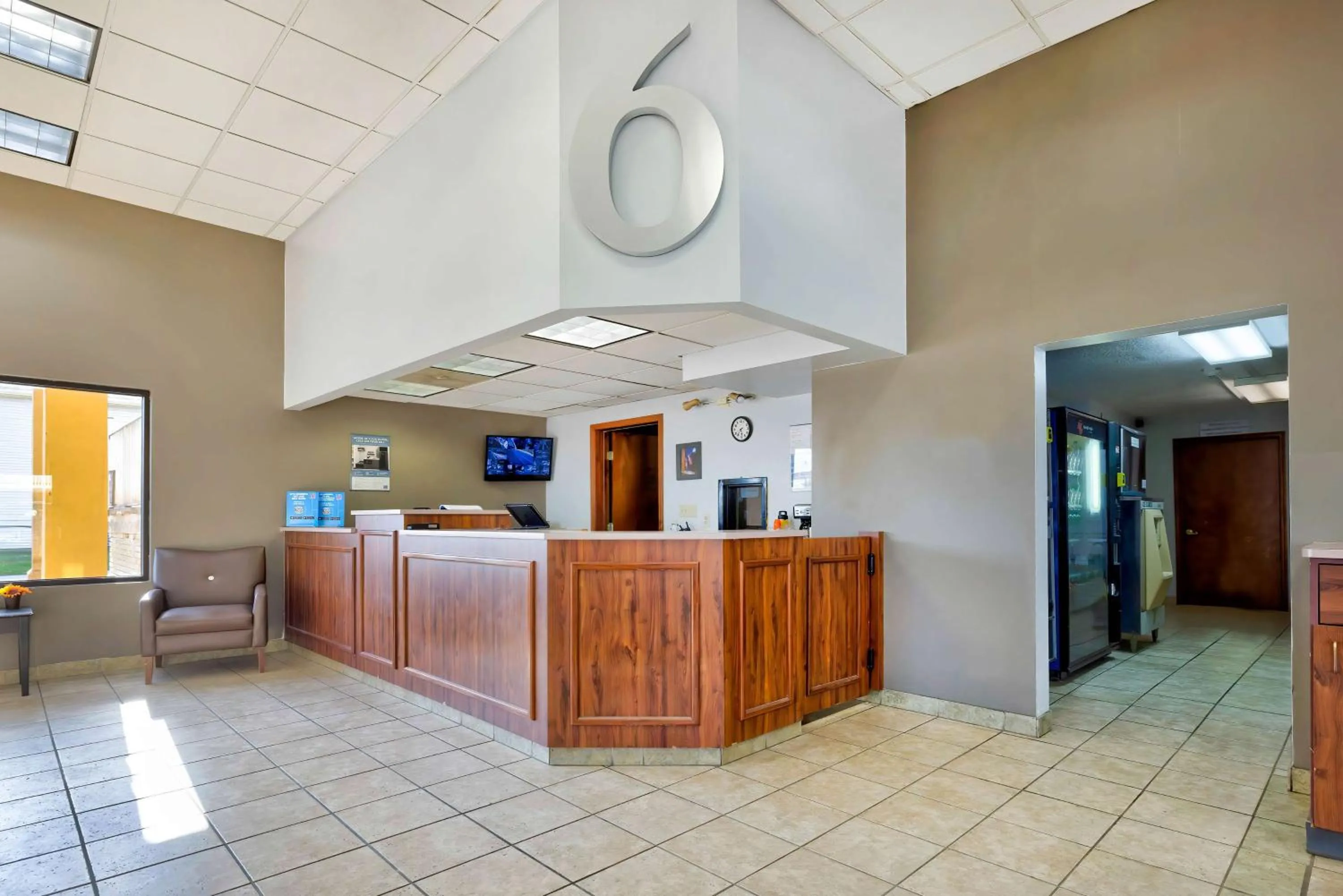 Lobby or reception in Motel 6 Effingham, IL