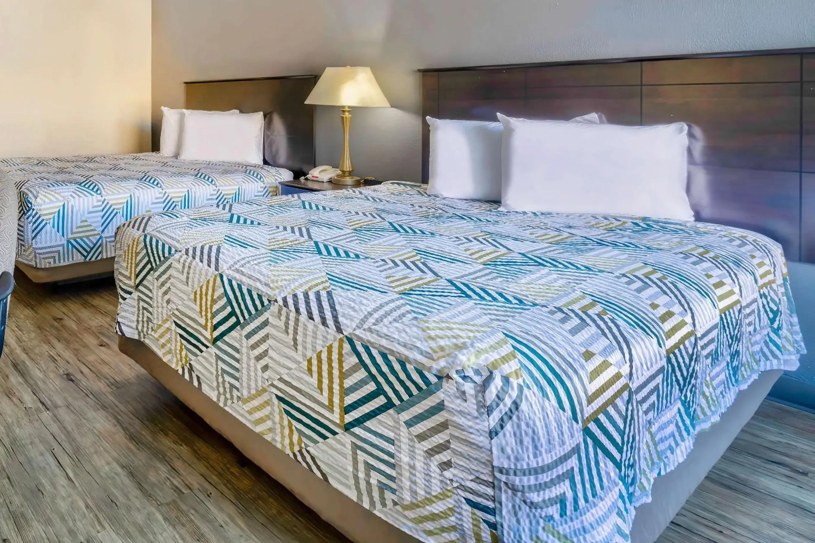 Bed in Motel 6 Effingham, IL Bed in Motel 6 Effingham, IL