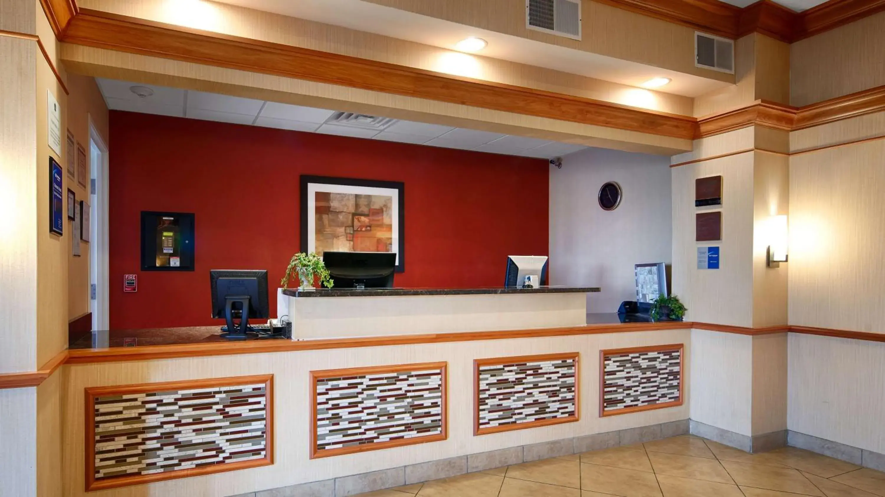 Lobby or reception in Best Western Plus Pontoon Beach Lobby or reception in Best Western Plus Pontoon Beach