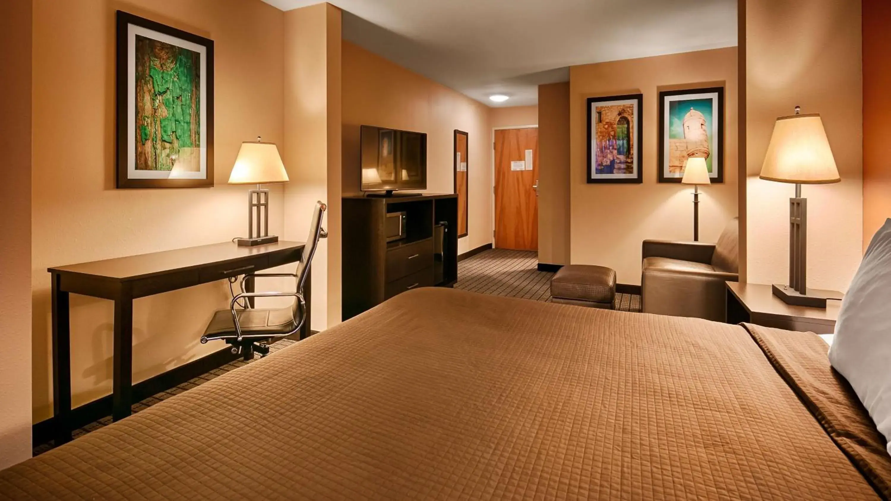 King Suite - Disability Access - Non Smoking in Best Western Plus Pontoon Beach King Suite - Disability Access - Non Smoking in Best Western Plus Pontoon Beach