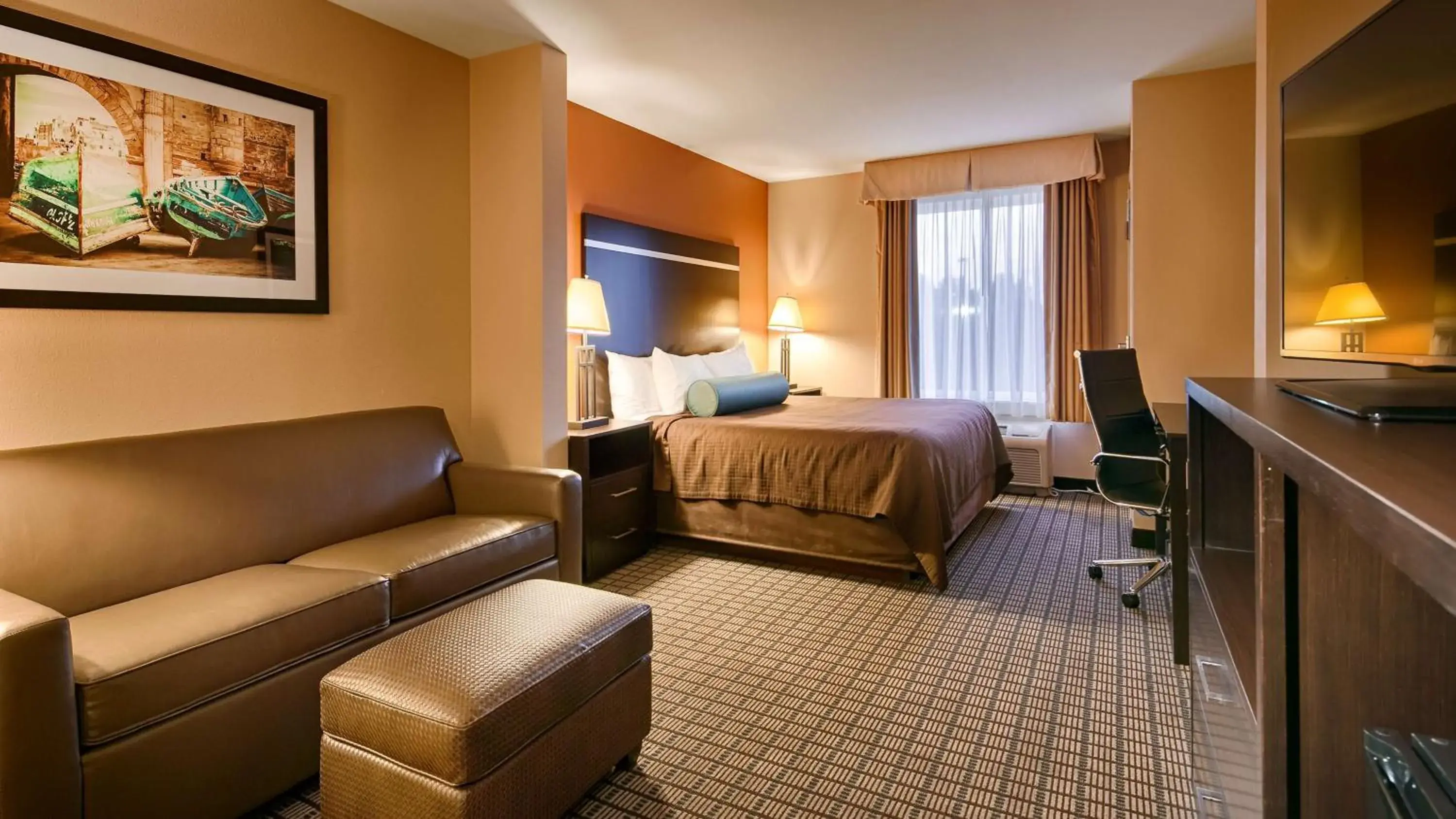 Photo of the whole room, Bed in Best Western Plus Pontoon Beach Photo of the whole room, Bed in Best Western Plus Pontoon Beach