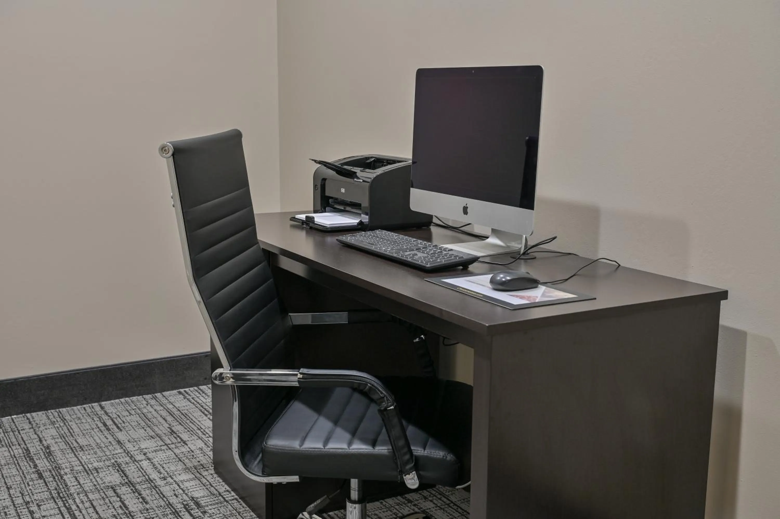 Business facilities in Sleep Inn & Suites Washington near Peoria