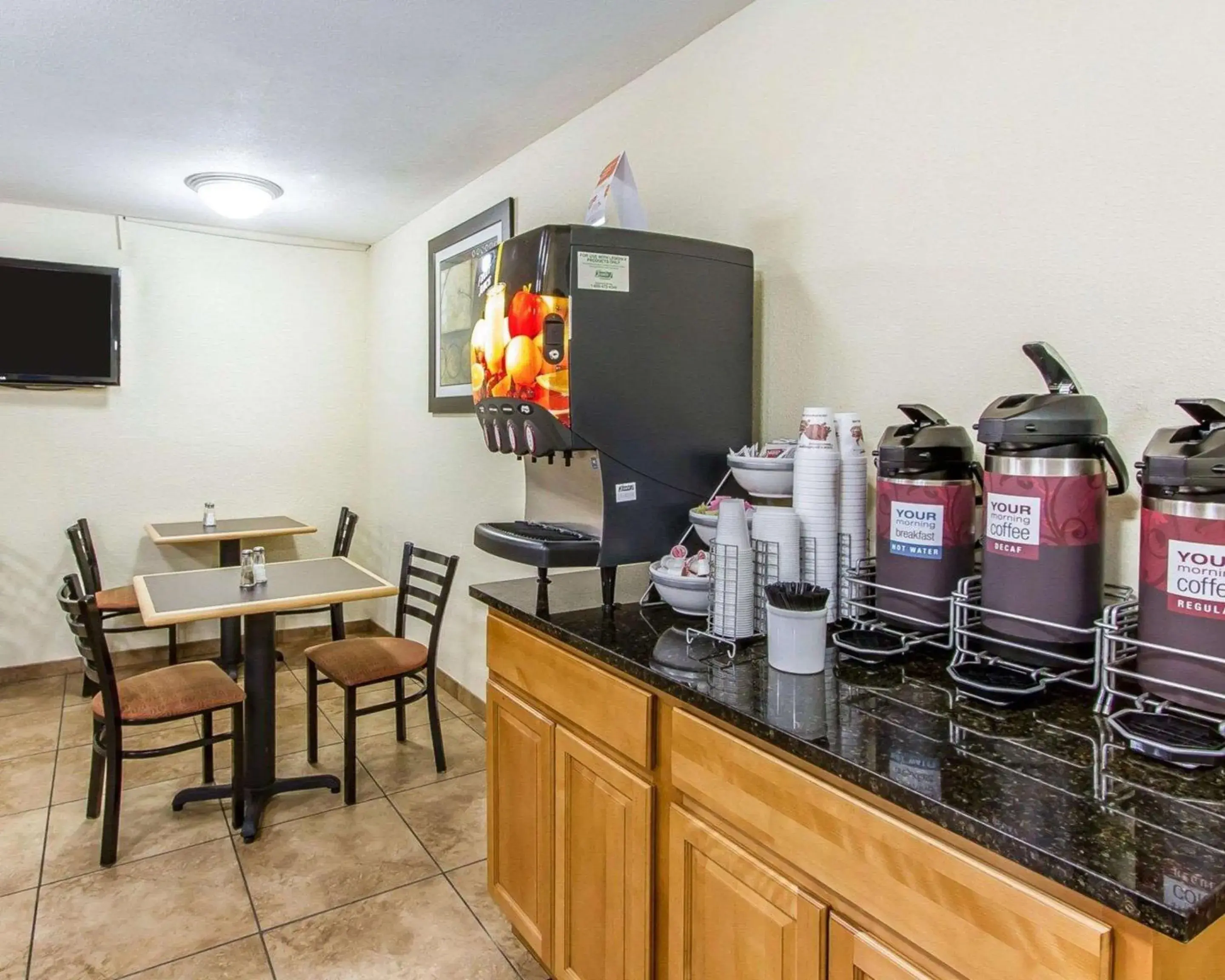 Restaurant/places to eat in Quality Inn Macomb near University Area Restaurant/places to eat in Quality Inn Macomb near University Area
