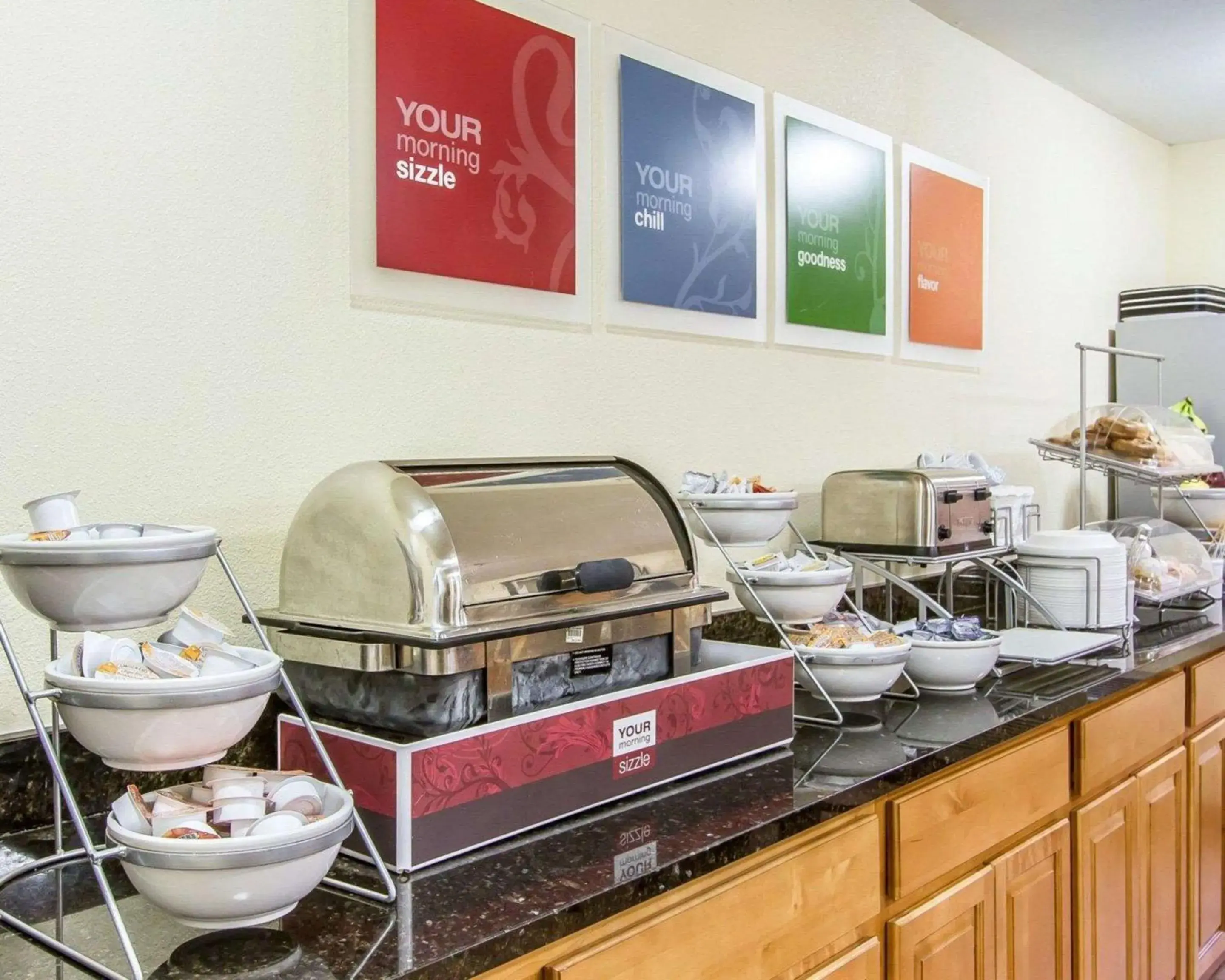 Restaurant/places to eat in Quality Inn Macomb near University Area Restaurant/places to eat in Quality Inn Macomb near University Area