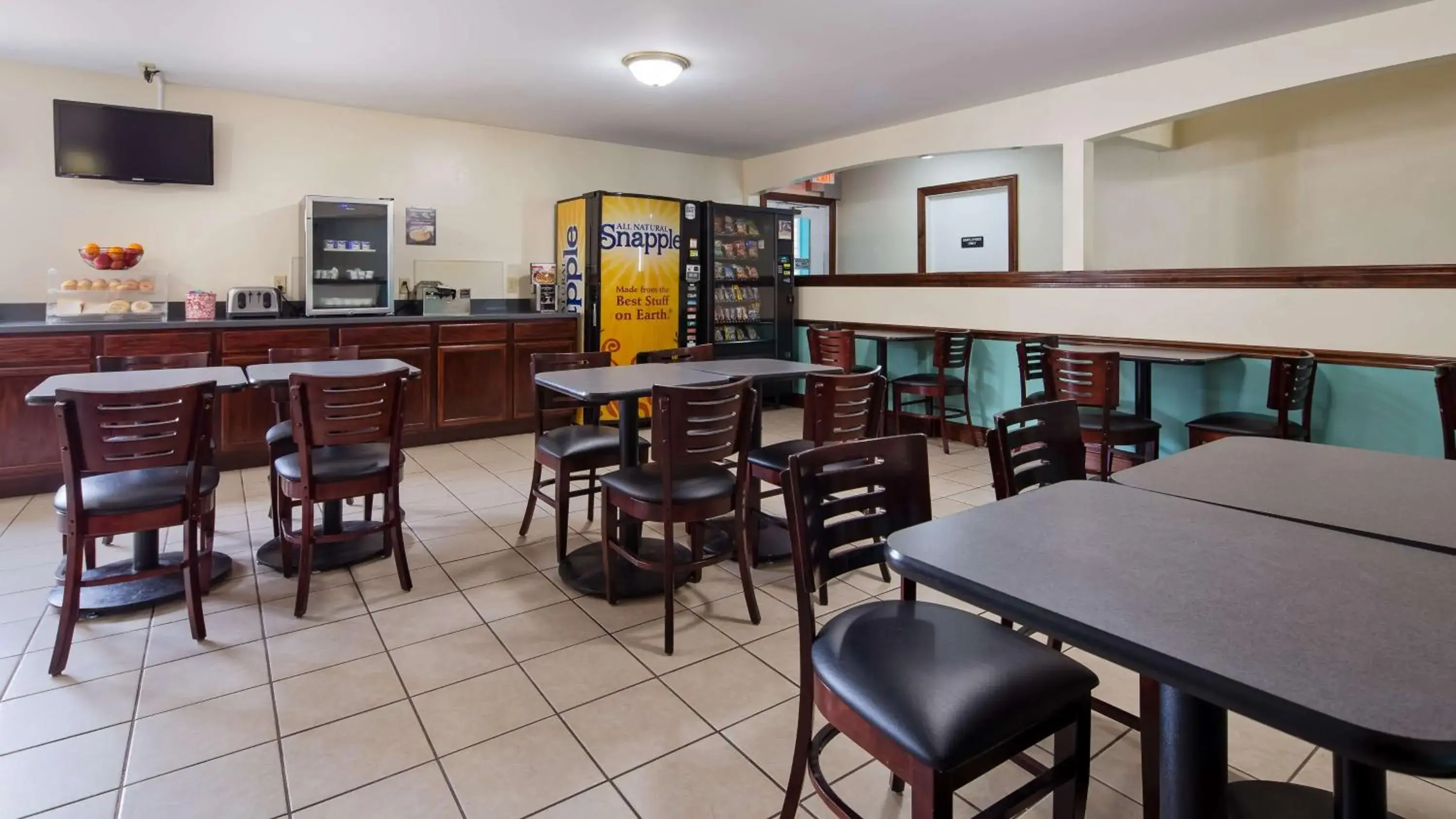 Restaurant/places to eat in SureStay Hotel by Best Western Greenville Restaurant/places to eat in SureStay Hotel by Best Western Greenville