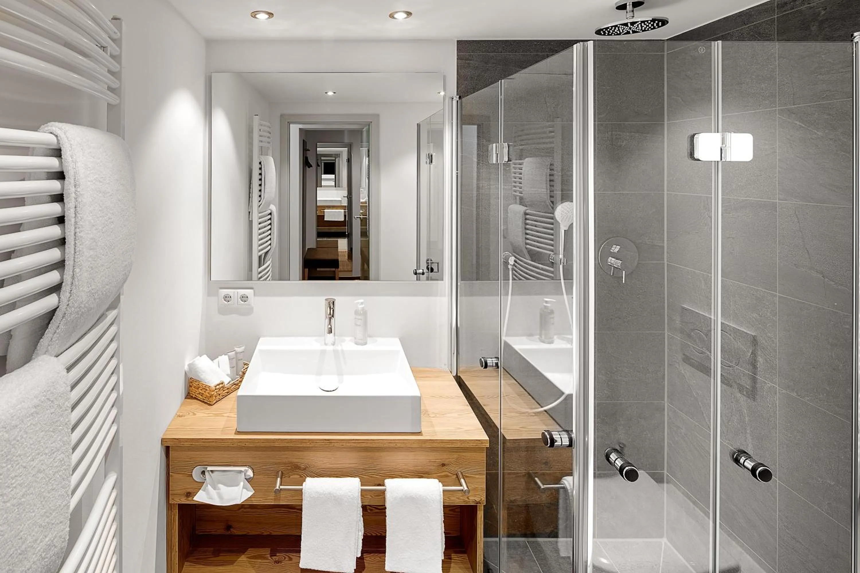 Bathroom in Hotel Kühberg