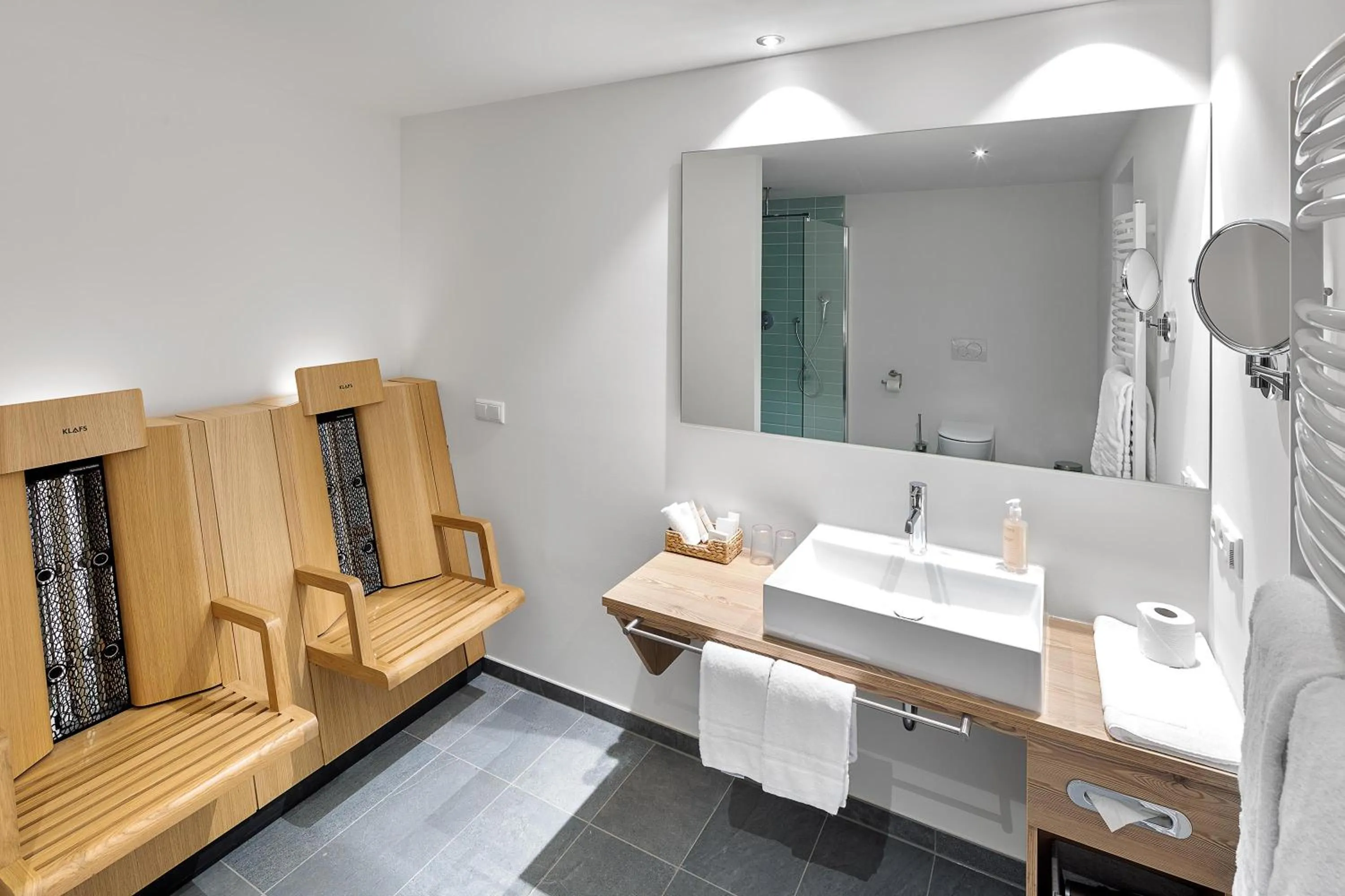 Bathroom in Hotel Kühberg