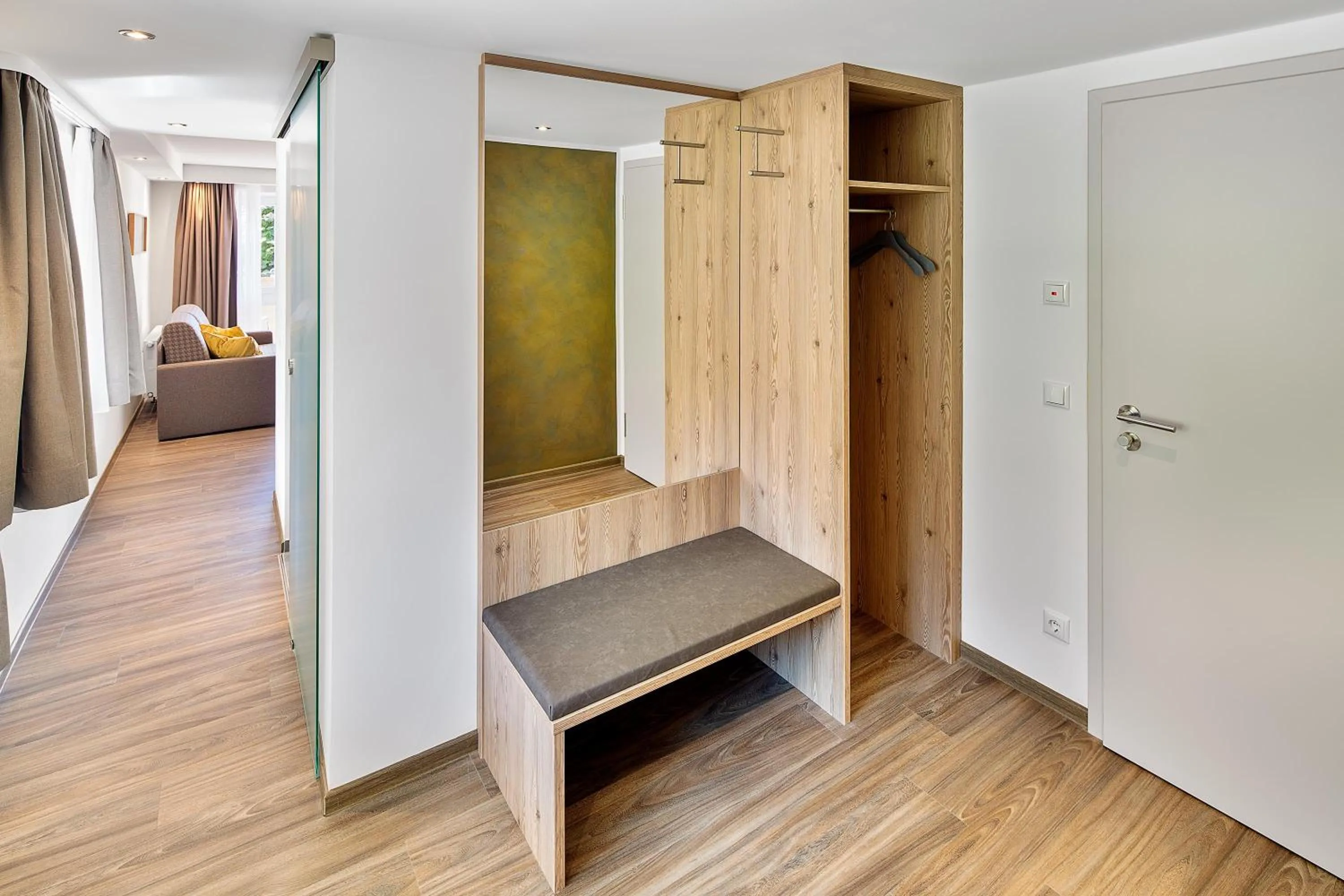 Living room, Bed in Hotel Kühberg