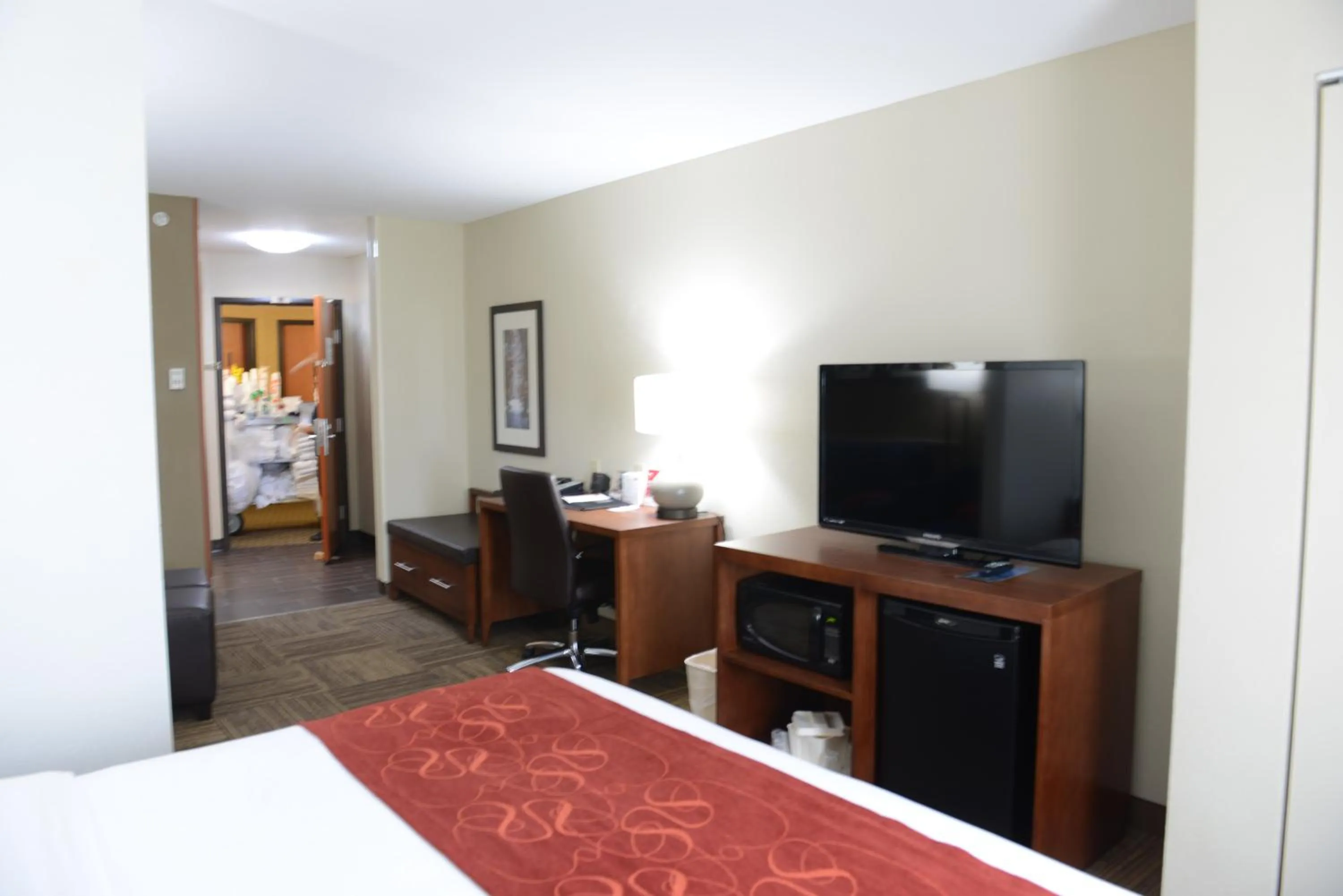 Bed in Comfort Suites Urbana Champaign, University Area