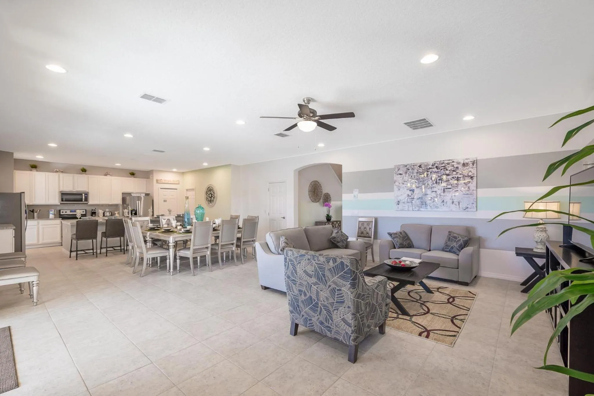 Kitchen or kitchenette in Solterra Resort 11 Bed 9 baths