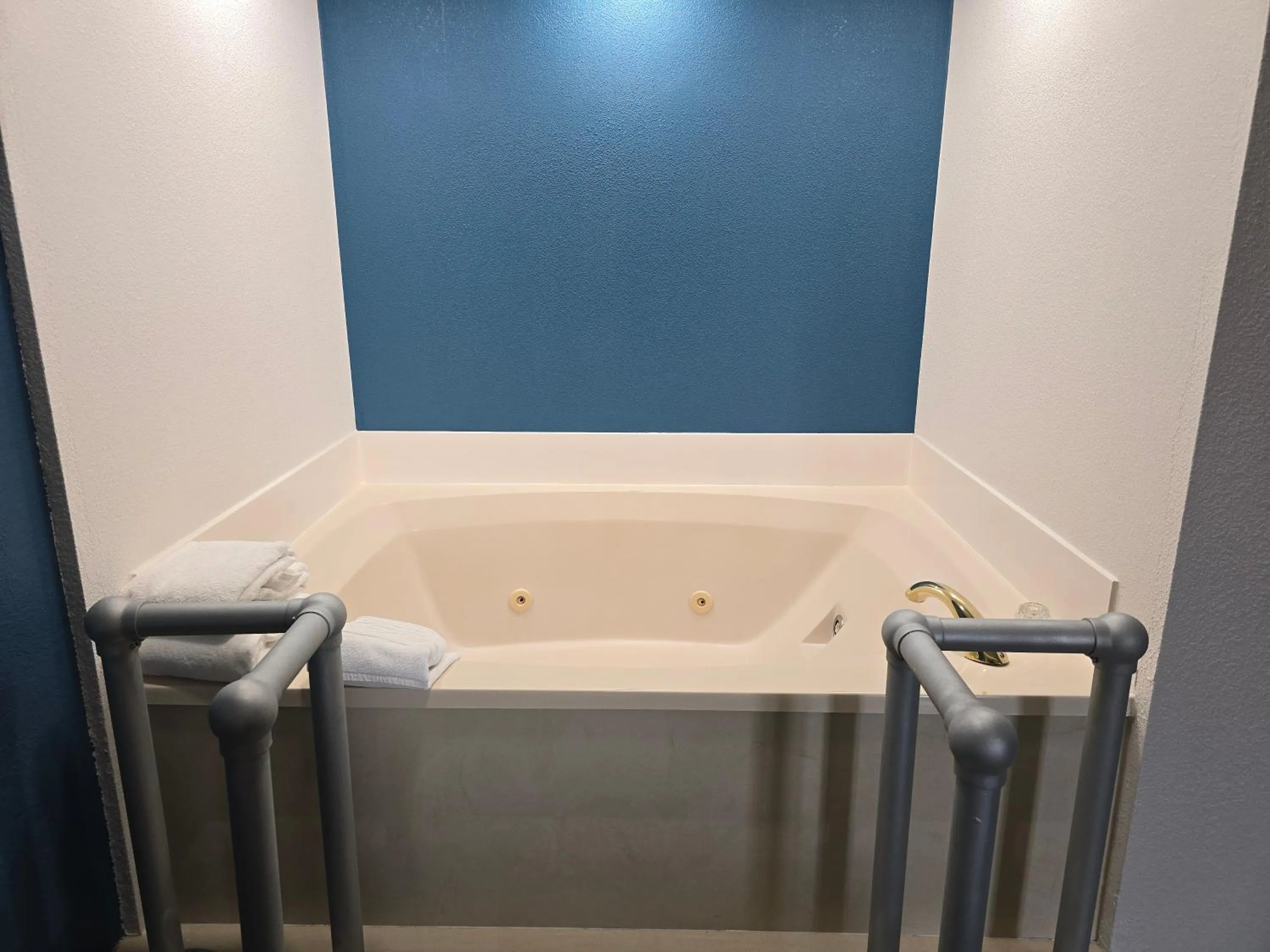 Comfort Inn Bourbonnais near I-57