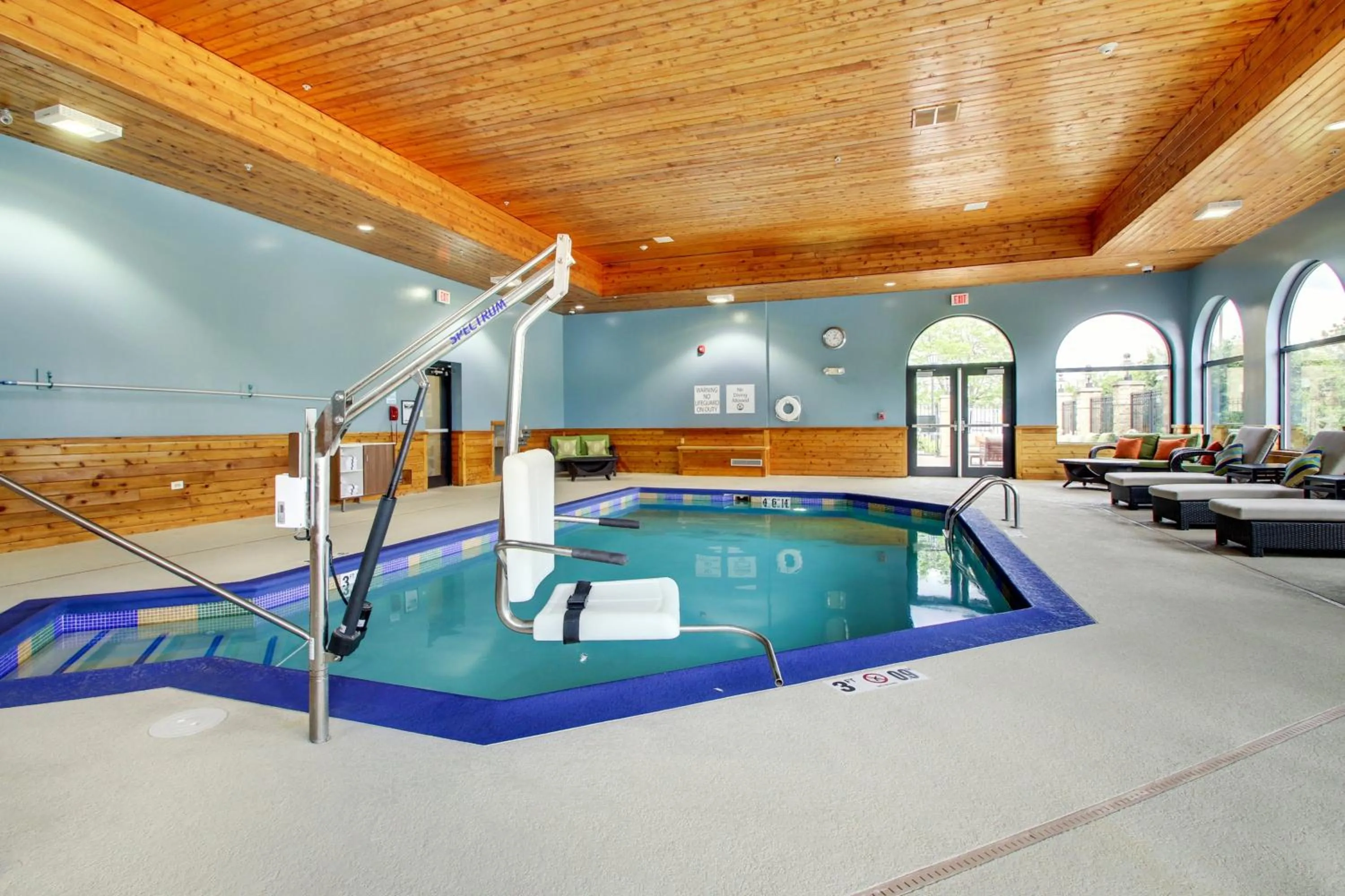 Swimming pool in Holiday Inn Express & Suites Aurora - Naperville by IHG