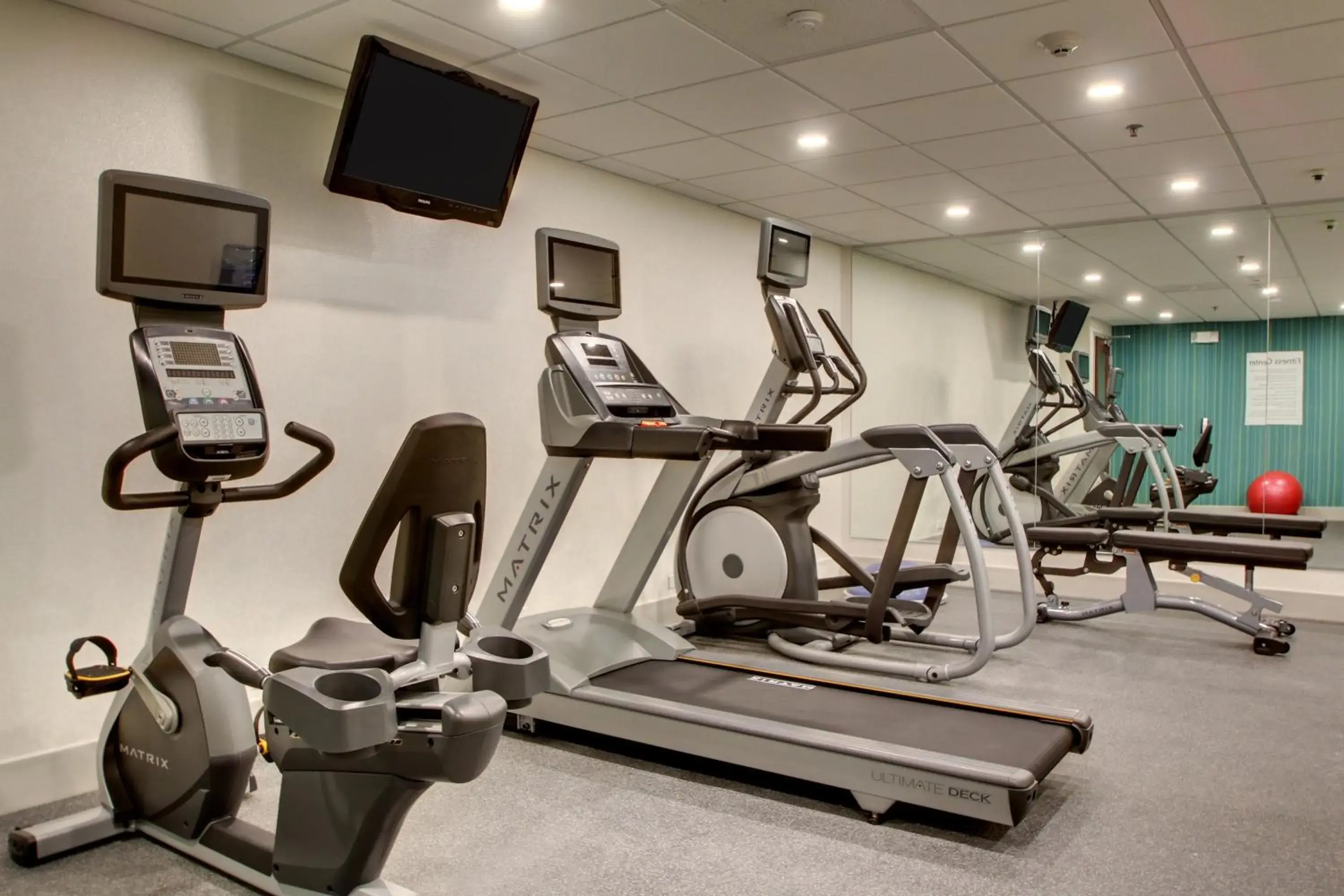 Fitness centre/facilities in Holiday Inn Express & Suites Aurora - Naperville by IHG Fitness centre/facilities in Holiday Inn Express & Suites Aurora - Naperville by IHG