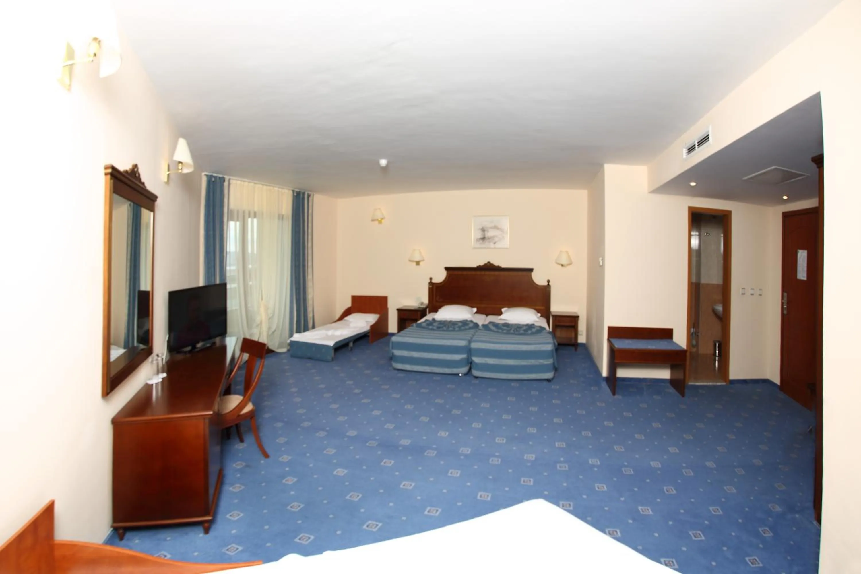 Photo of the whole room, Bed in Duni Pelican Hotel - All Inclusive