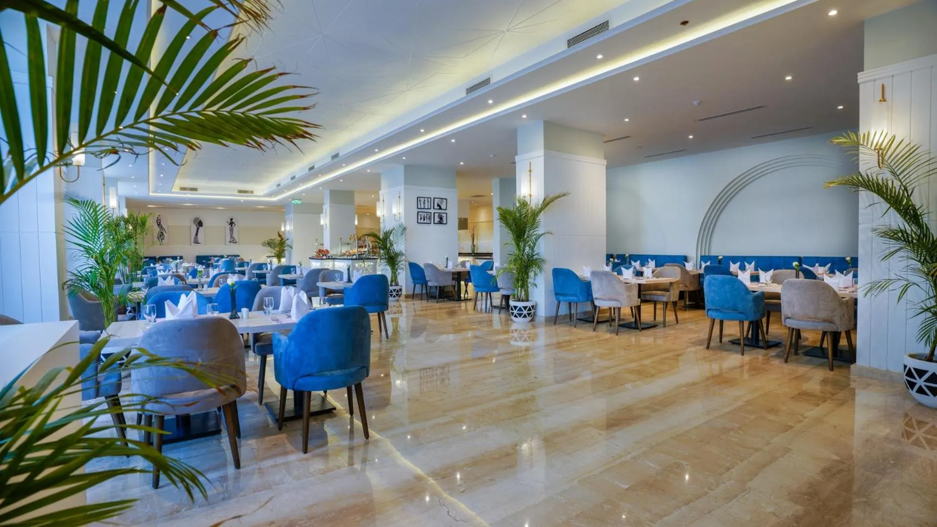 Restaurant/places to eat in SeaVille Beach Hotel by Elite Hotels & Resorts