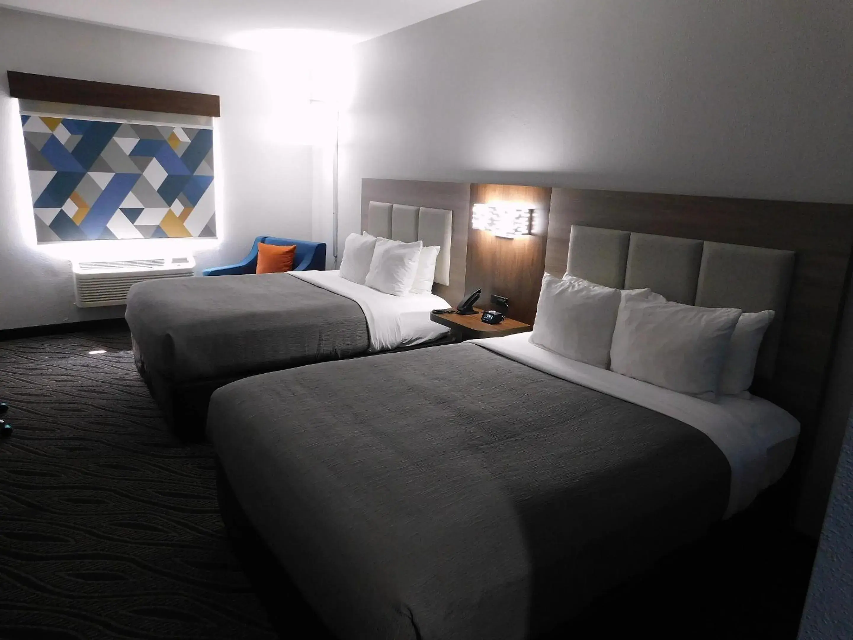 Bedroom, Bed in Quality Inn Pontiac Bedroom, Bed in Quality Inn Pontiac