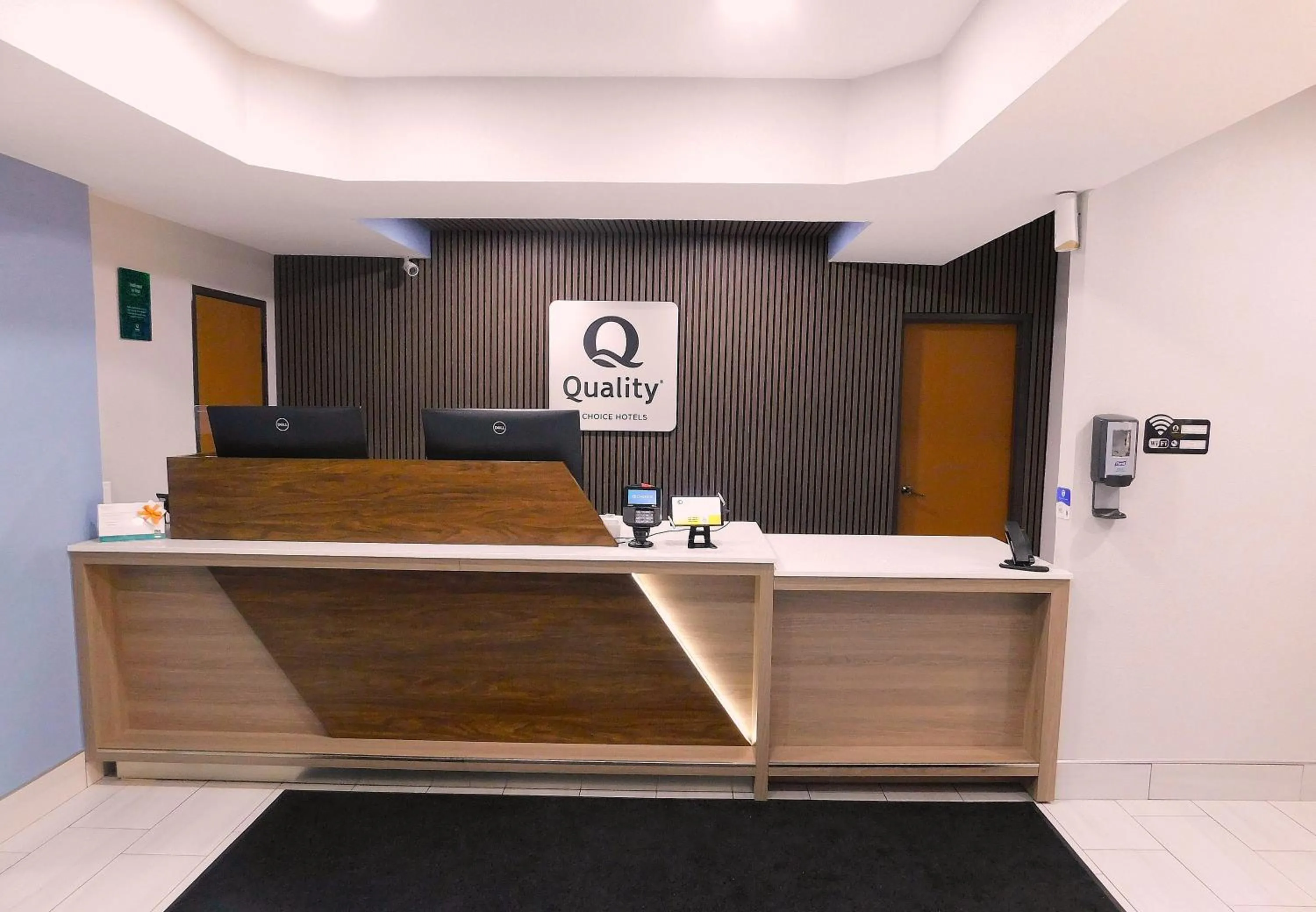 Lobby or reception in Quality Inn Pontiac