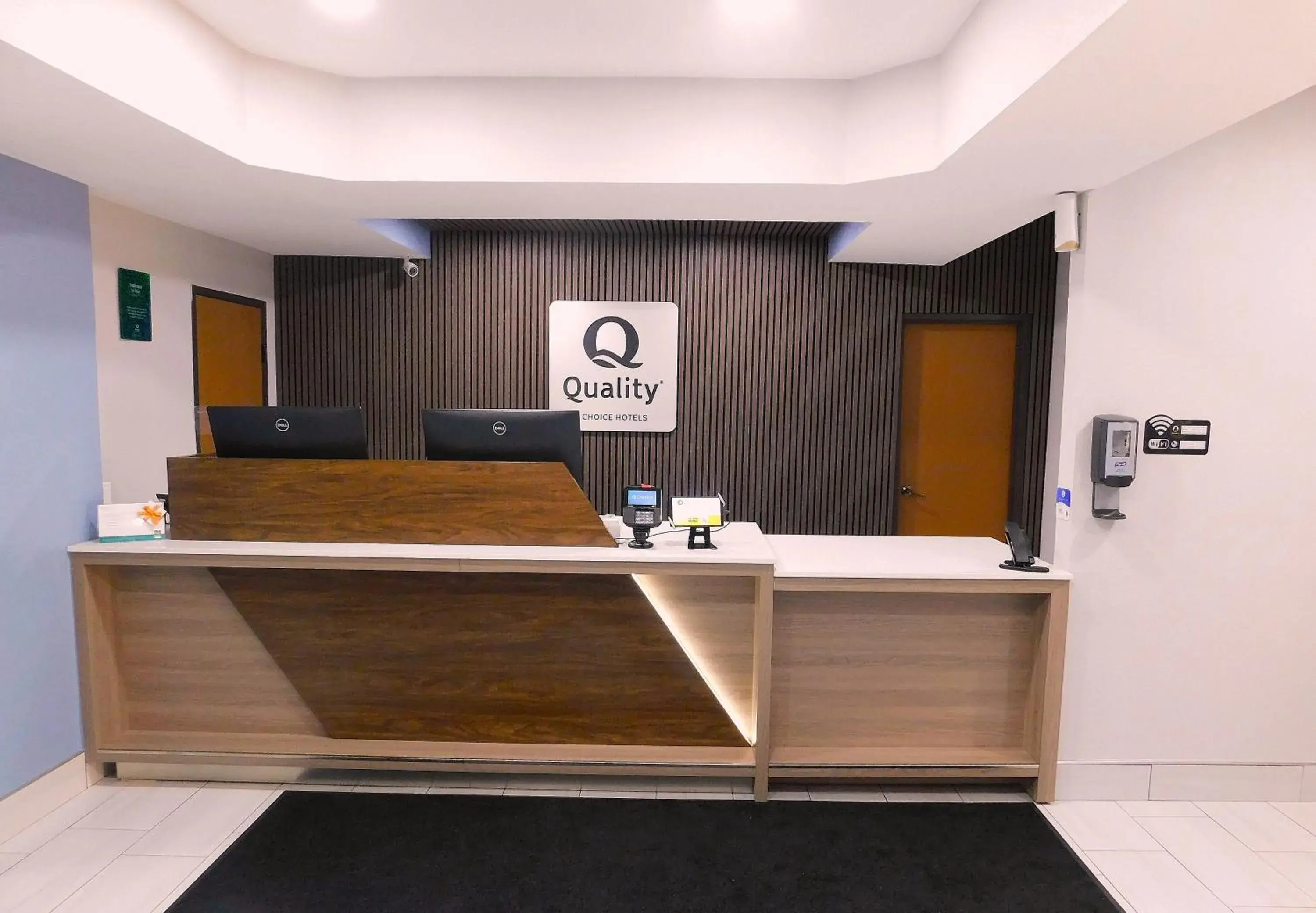 Lobby or reception in Quality Inn Pontiac Lobby or reception in Quality Inn Pontiac