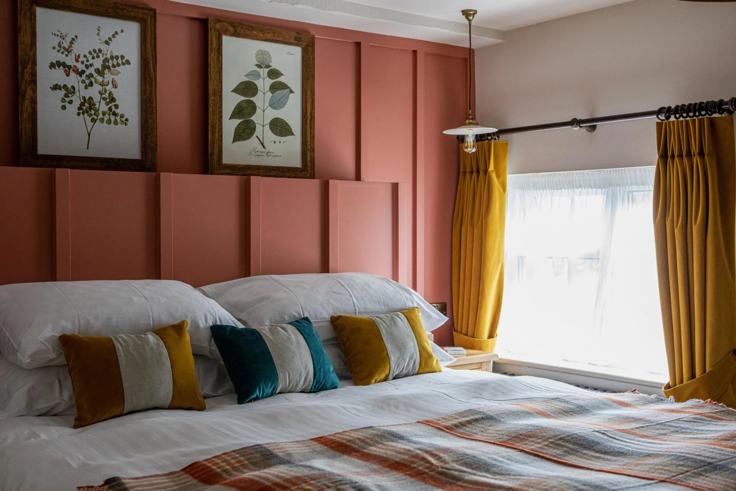 Bedroom, Bed in The Filly Inn