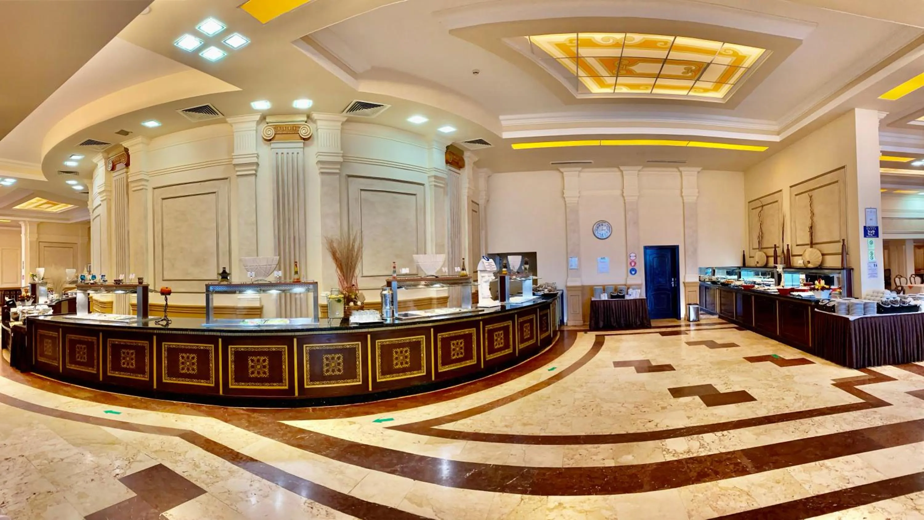 Restaurant/places to eat in Duni Marina Beach Hotel - All Inclusive