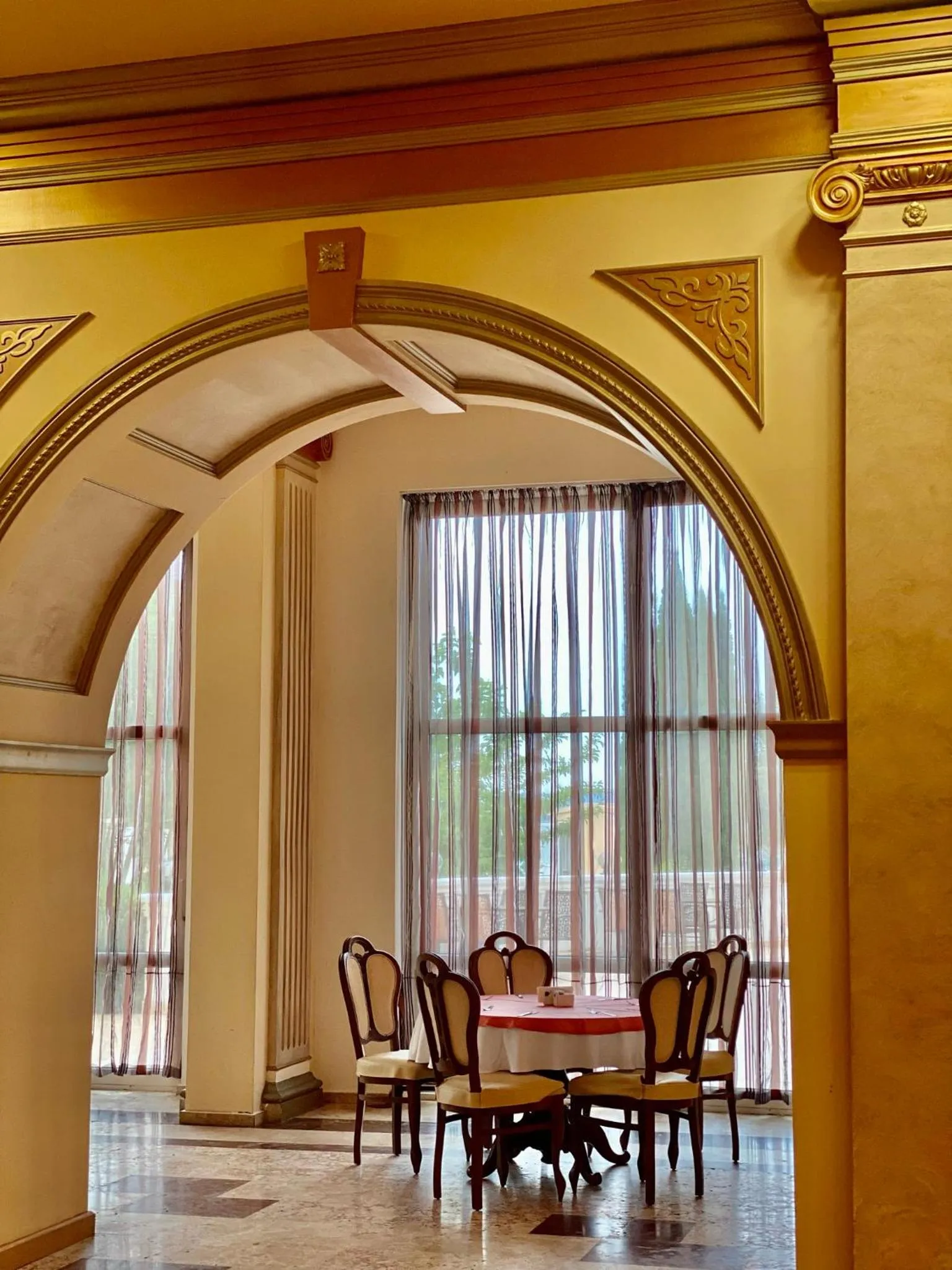 Dining area in Duni Marina Beach Hotel - All Inclusive