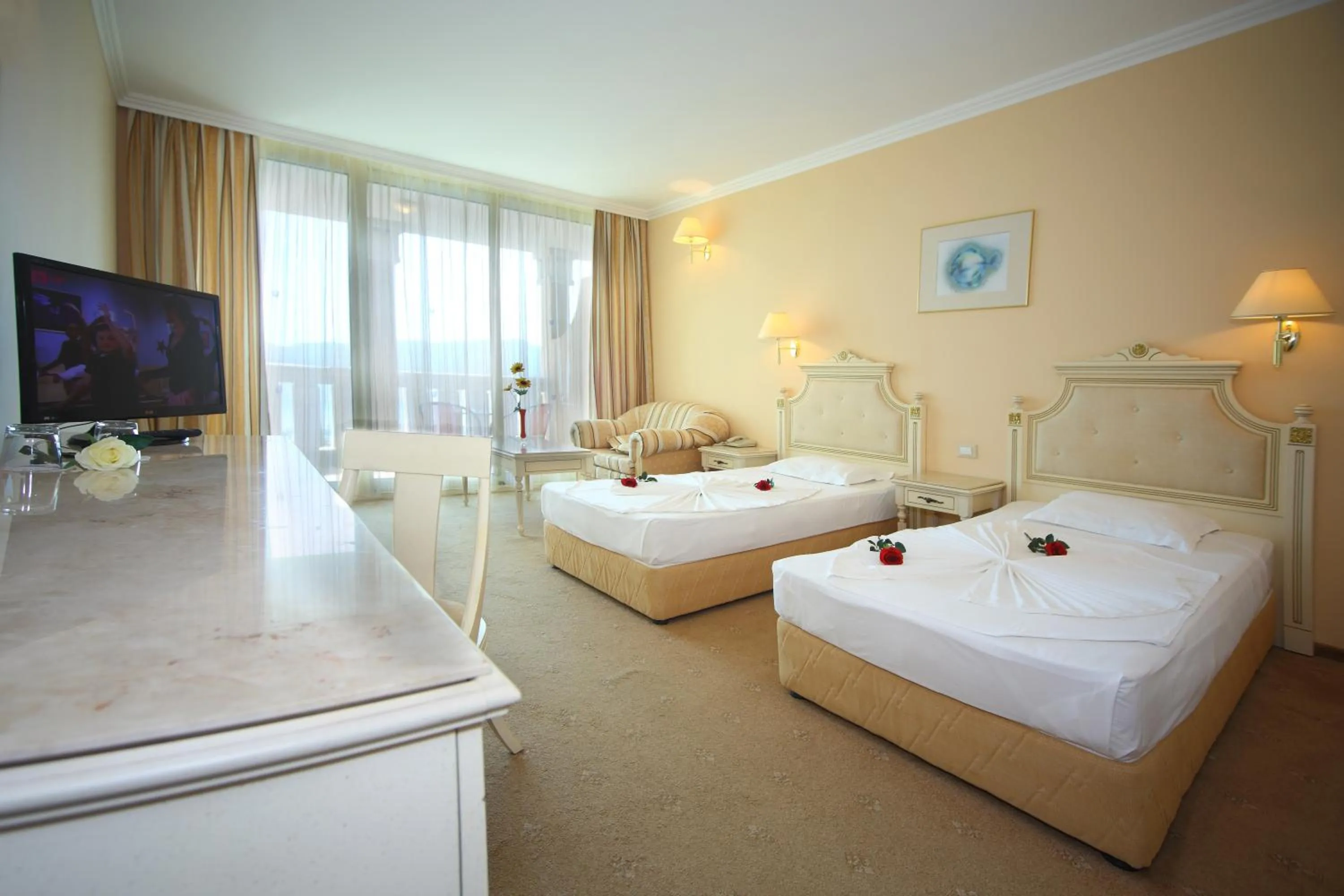 Bed in Duni Marina Beach Hotel - All Inclusive