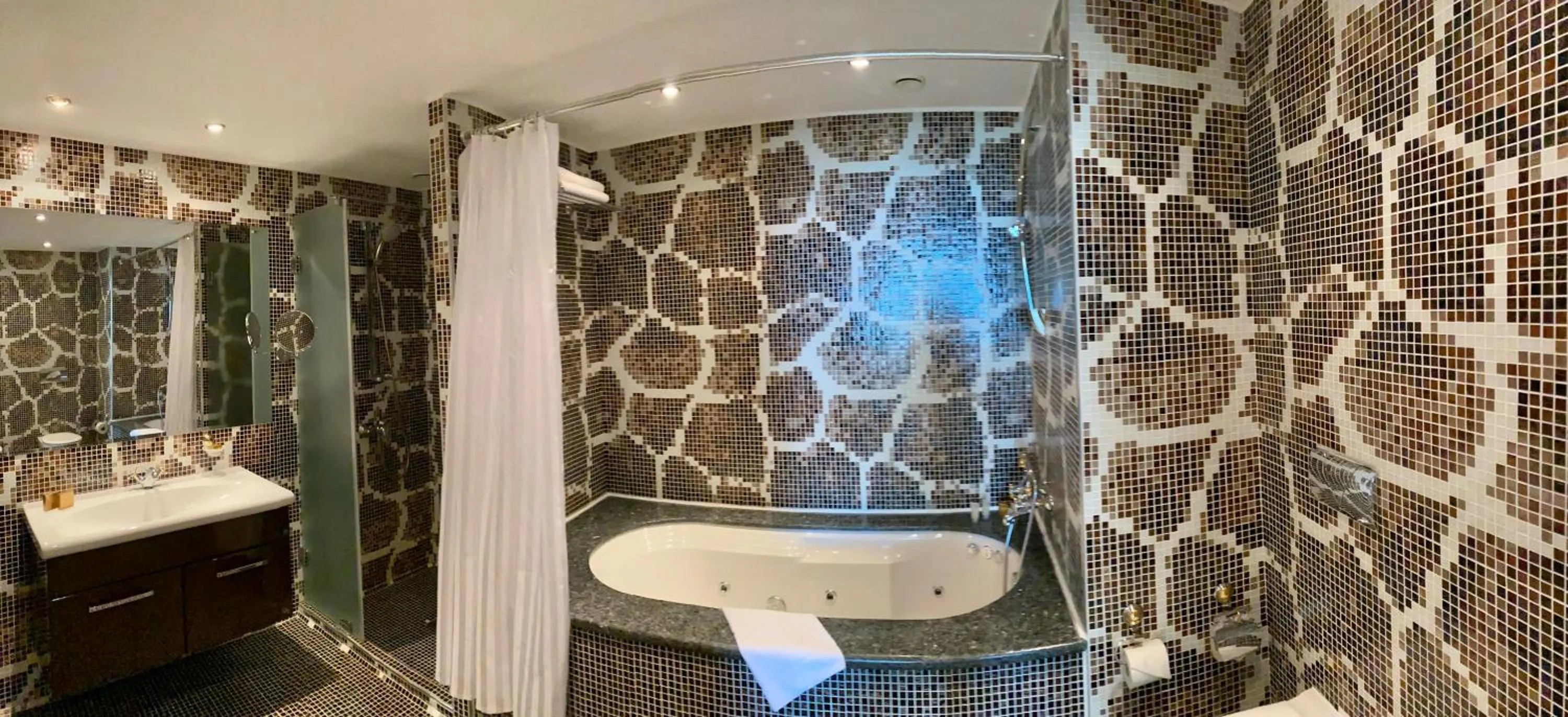 Bathroom in Duni Marina Beach Hotel - All Inclusive