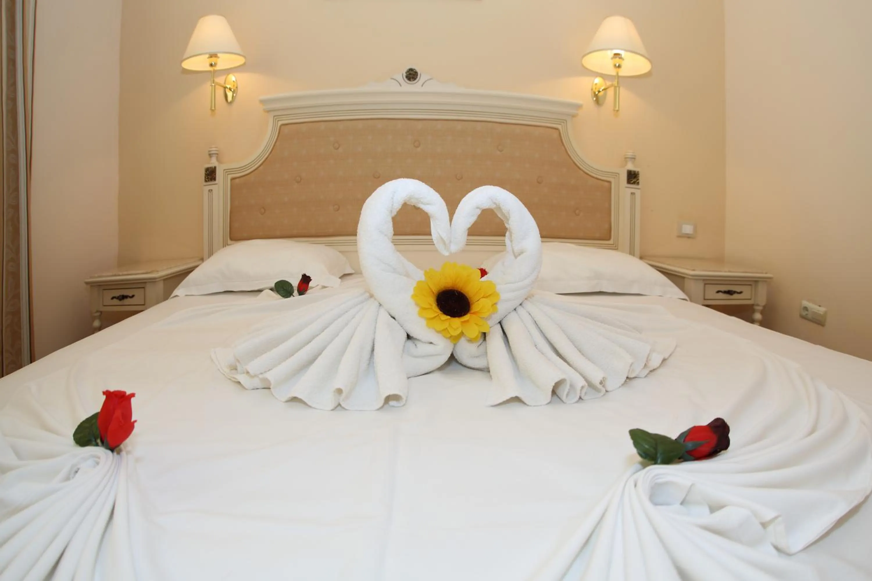 Bed in Duni Marina Beach Hotel - All Inclusive
